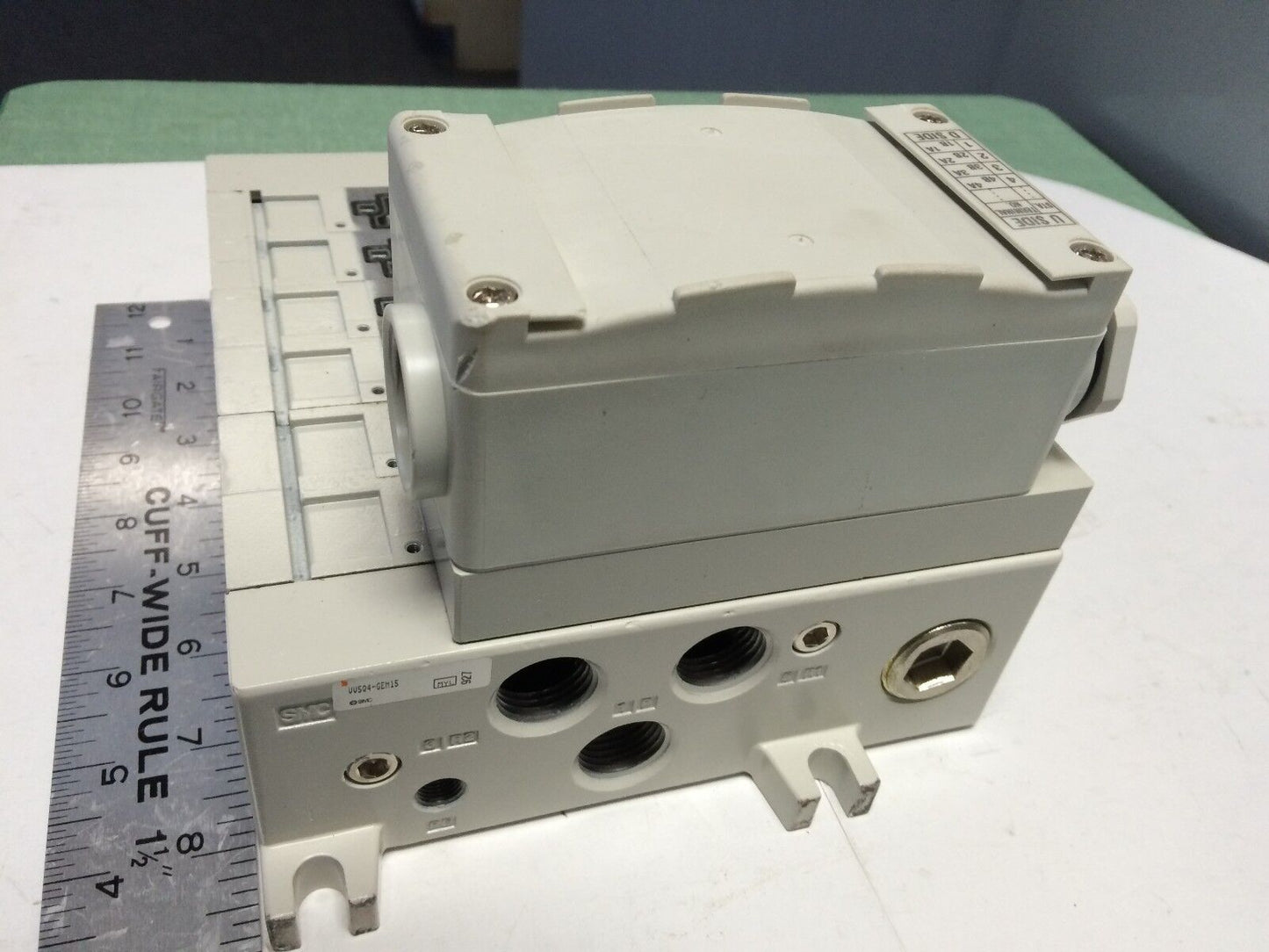 New Smc Vv504-Gem15 Valve Manifold Assembly Vv5q4-Gem15,Uu5q4-Gem15,Bl