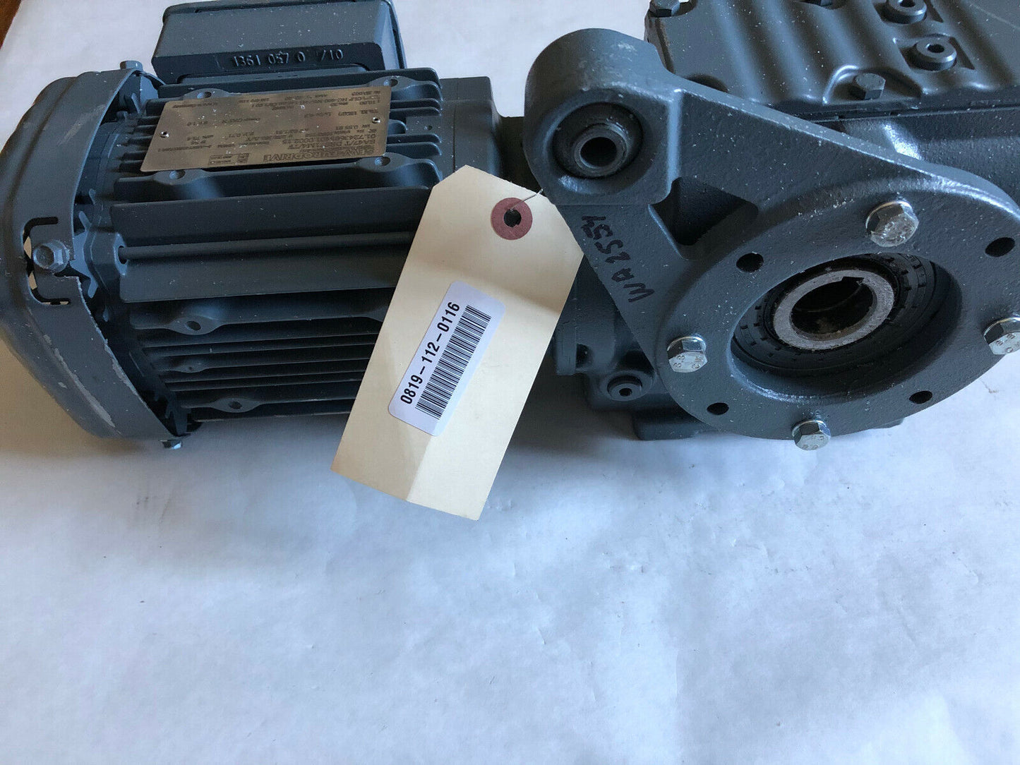 New Sew Eurodrive Sa47/T Drs71m4/Tf Ac Gearmotor. Inverter Duty,Sa47,Sj