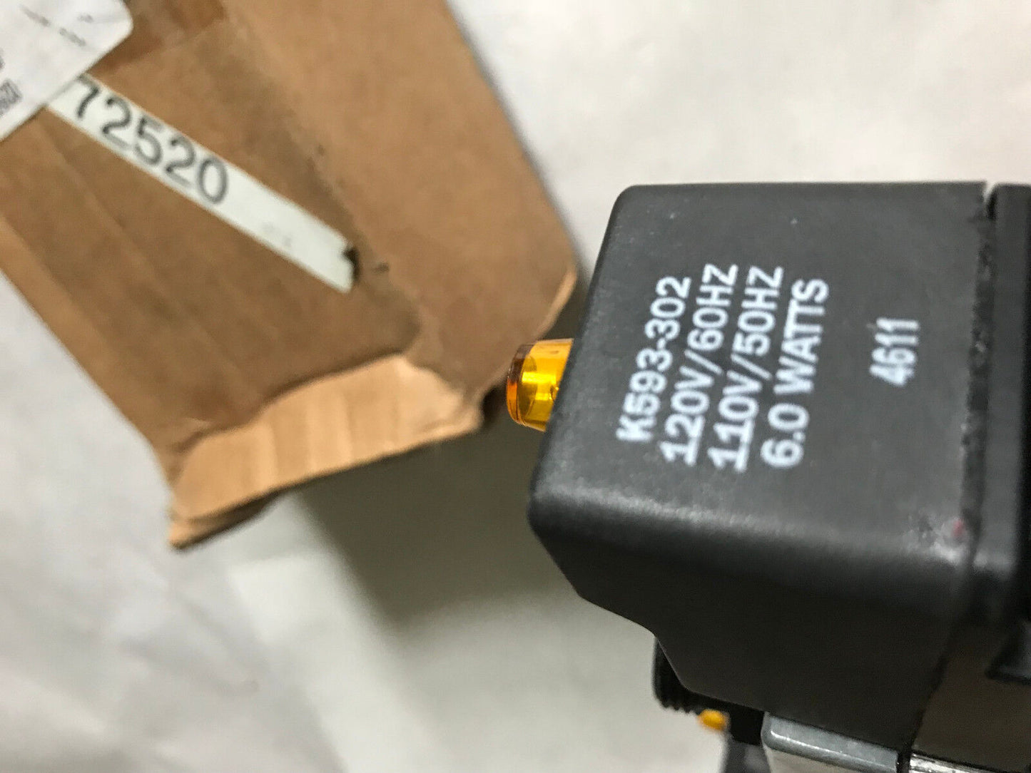 Parker L7252831153vxba Pneumatic Solenoid Valve K593-302 120V 60Hz 6.0 Watts,Aa