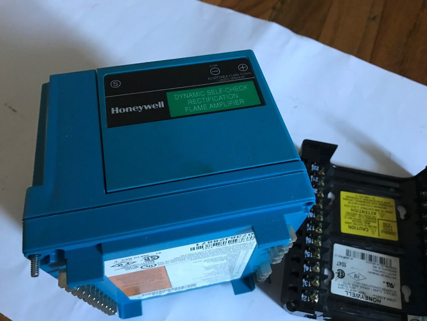 Honeywell Rm7800 G 1018 Burner Control R7847c1005,St7800 A 1021,Q7800a1005,Ef