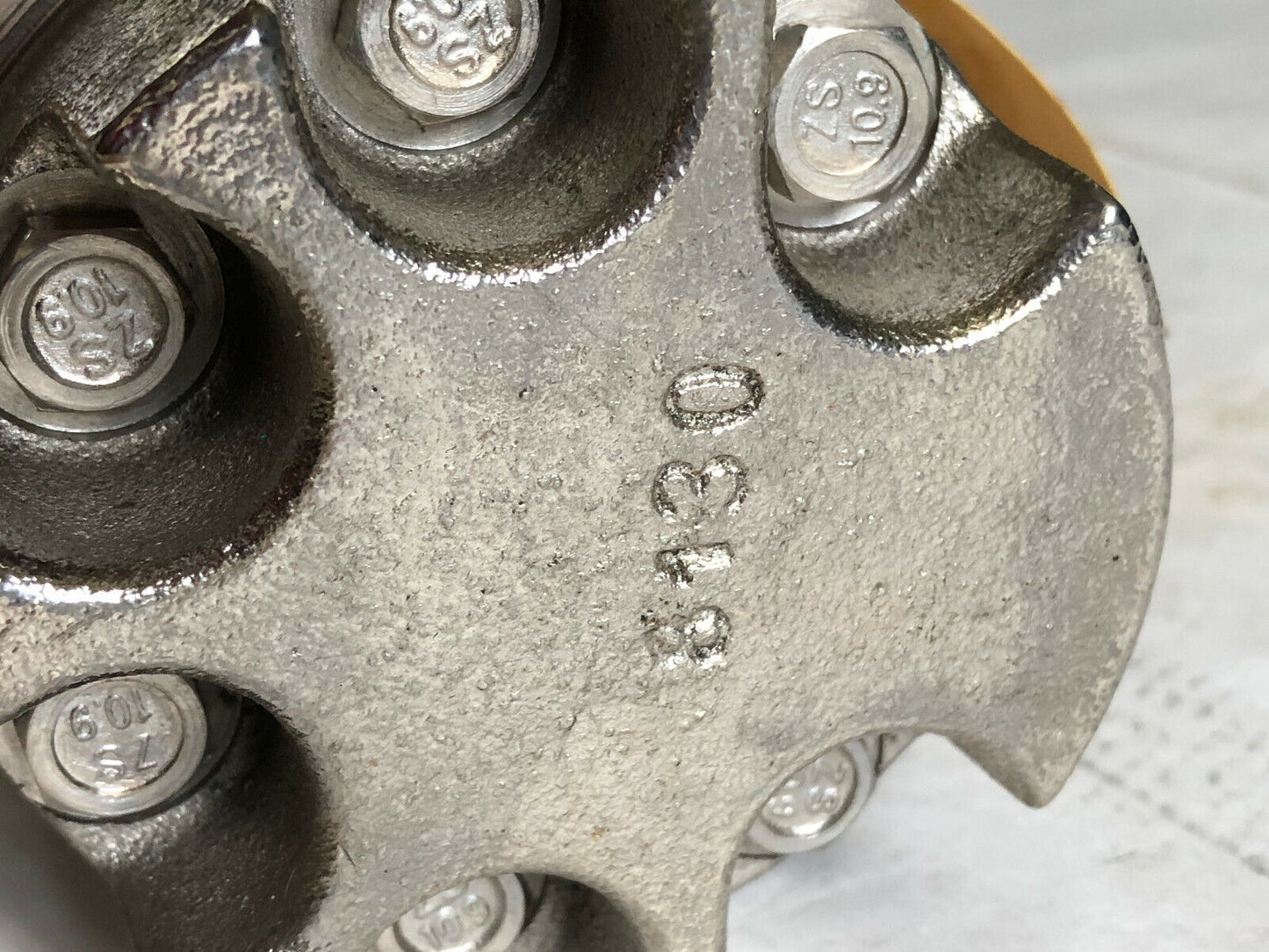 White Rgo13999,276090,276090/131/0Zaaaa,Rg013999,At1,8130,At2 Hydraulic Motor,Cl