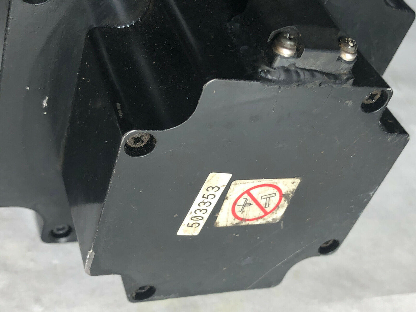 Yaskawa Sgmp-08Awyr33 Ac Servo Motor 3000Rpm, 200V, 750W,Dj