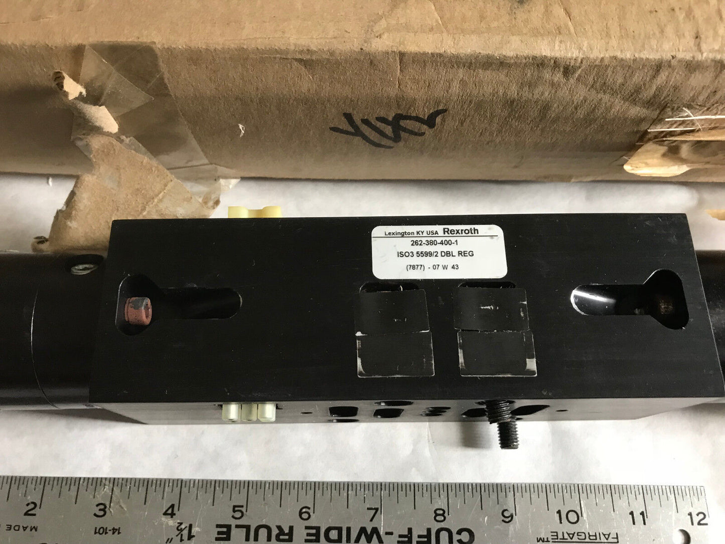 New Rexroth 262-380-400-1 Pneumatic Valve Manifold Bosch,Iso3 5599/2 Dbl Reg,Ta