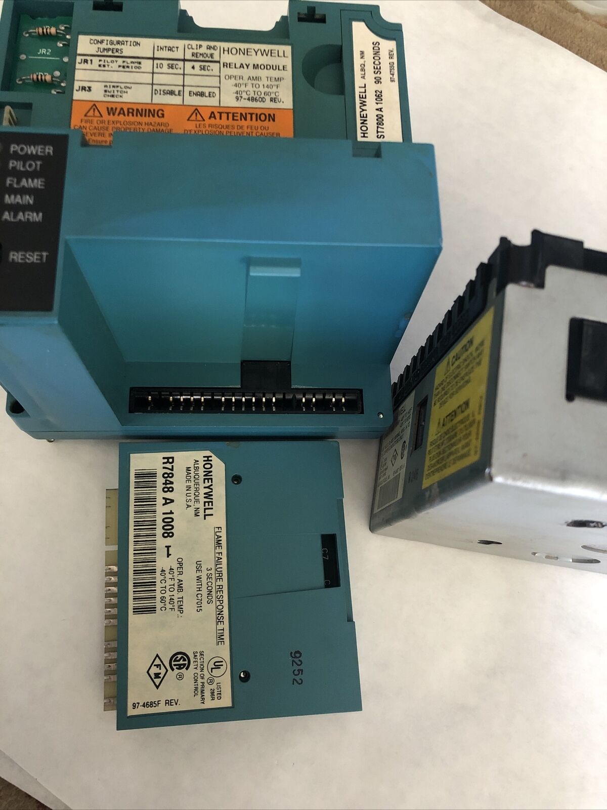 Honeywell Rm7800l1012,Relay Module,R7848a1008,Q7800b1003,St7800a1062,Db
