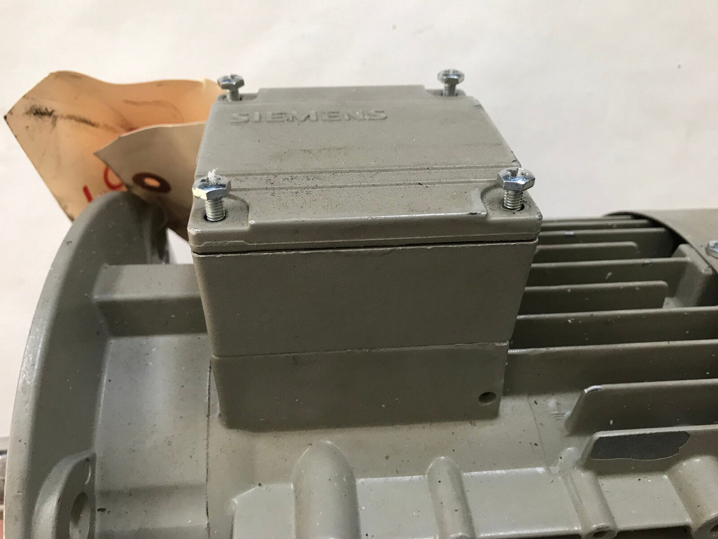 Siemens 1La70964aa91 Motor 480V,E1001/5233 999 01001 Iec/En 60034,3Ph,15Kg ,Sc