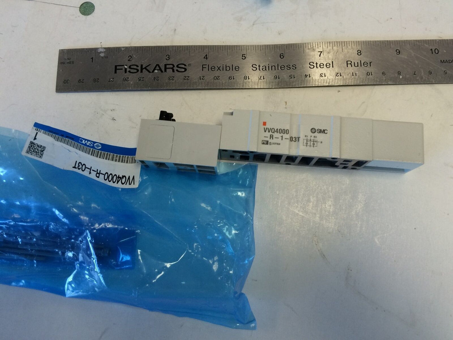 New Smc Vvq4000-R-1-03T Pneumatics Valve,Dg