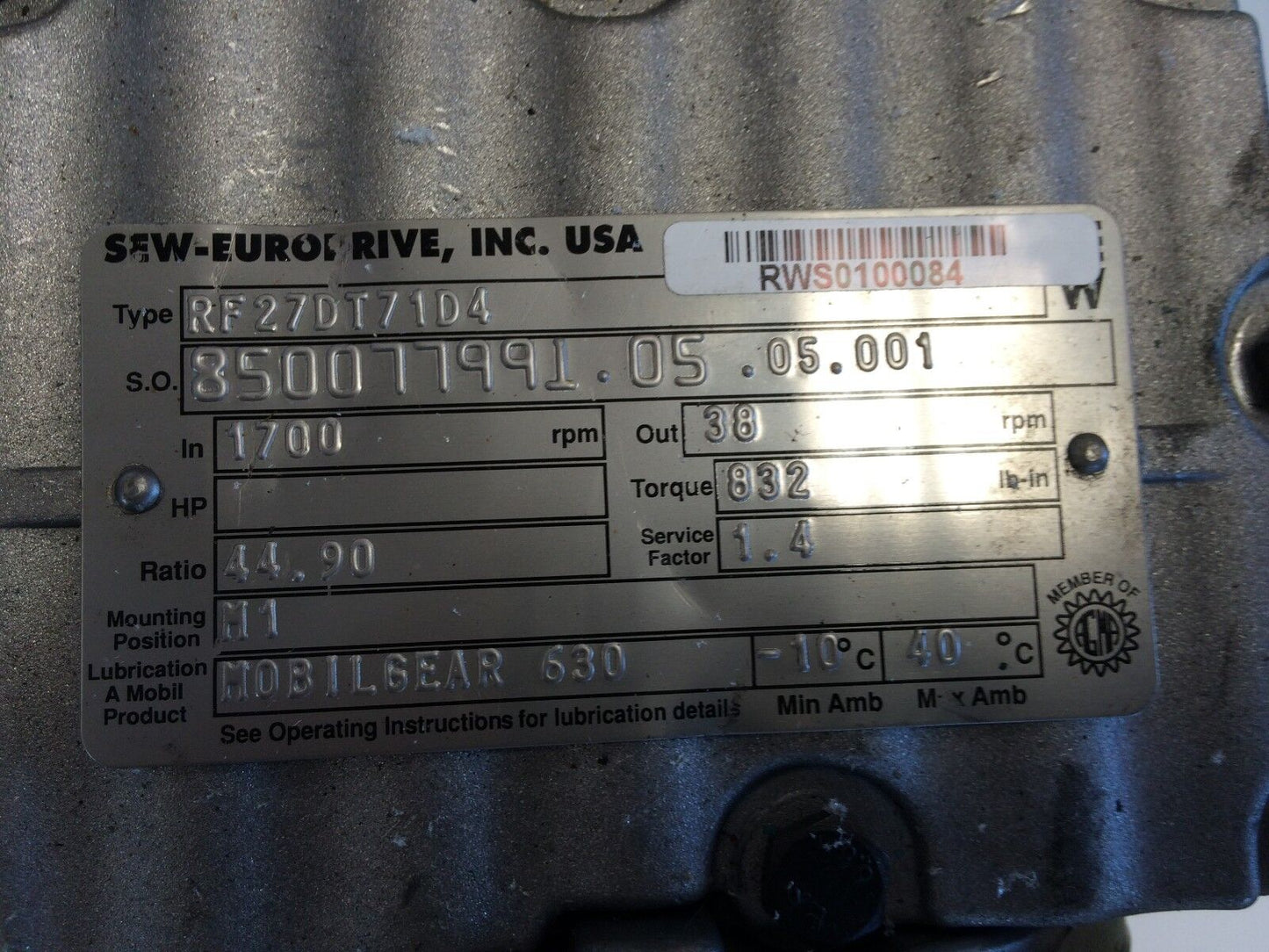 New Sew-Eurodrive Rf27dt71d4 Ac Gearmotor,38 Rpm,44.90:1 Ratio,Dft71d4,Bp