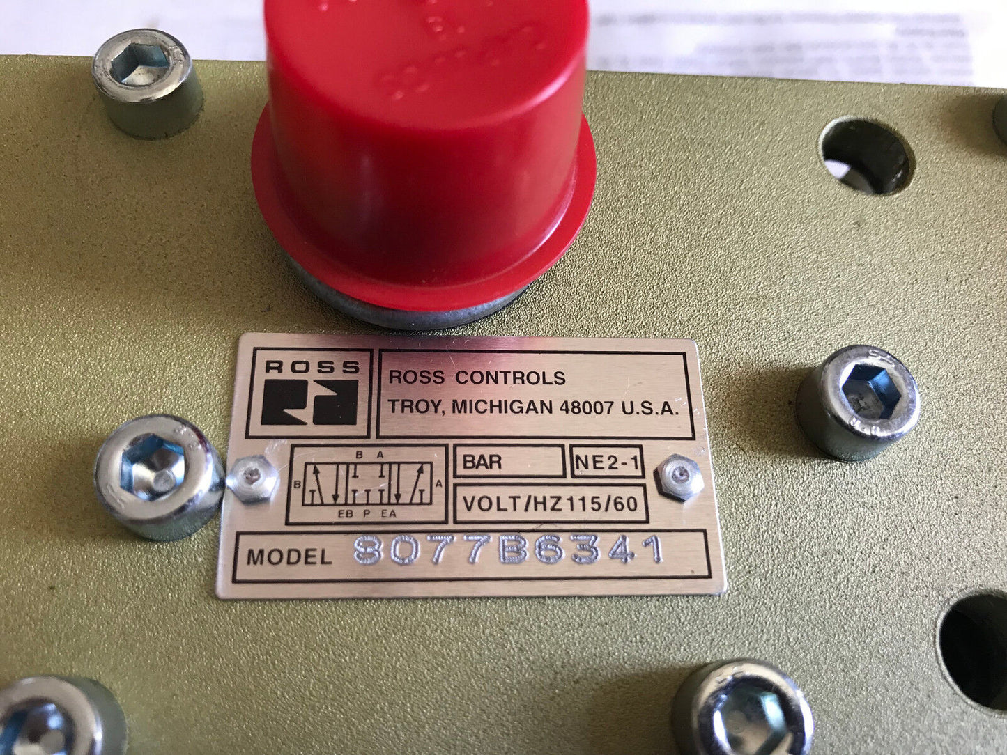 New Ross 8077B6341 Pneumatic Valve Sae 500, 115 Vac Nib Ne2-1,110/50,Es