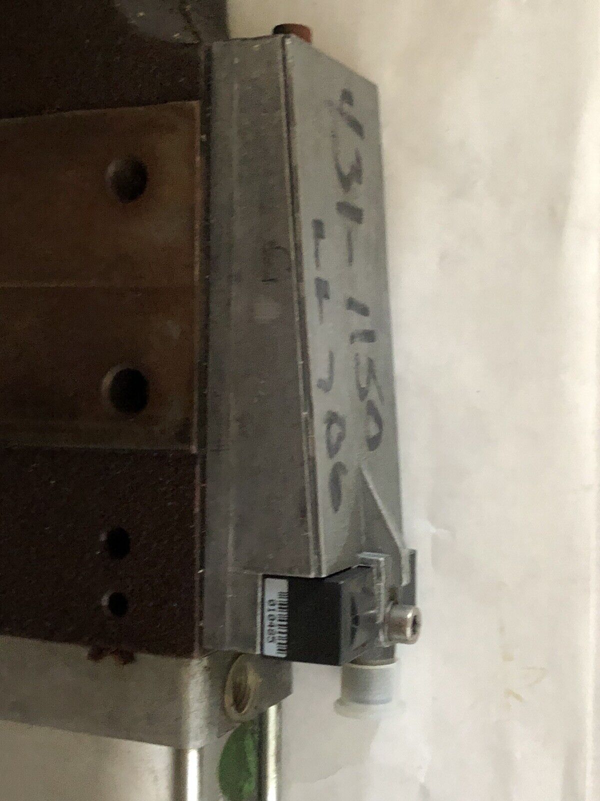 Parker Pneumatic Clamp,P82g63-3100U,Destaco, 82G6n-631E406-009180A,63Mm Dia.,Ar