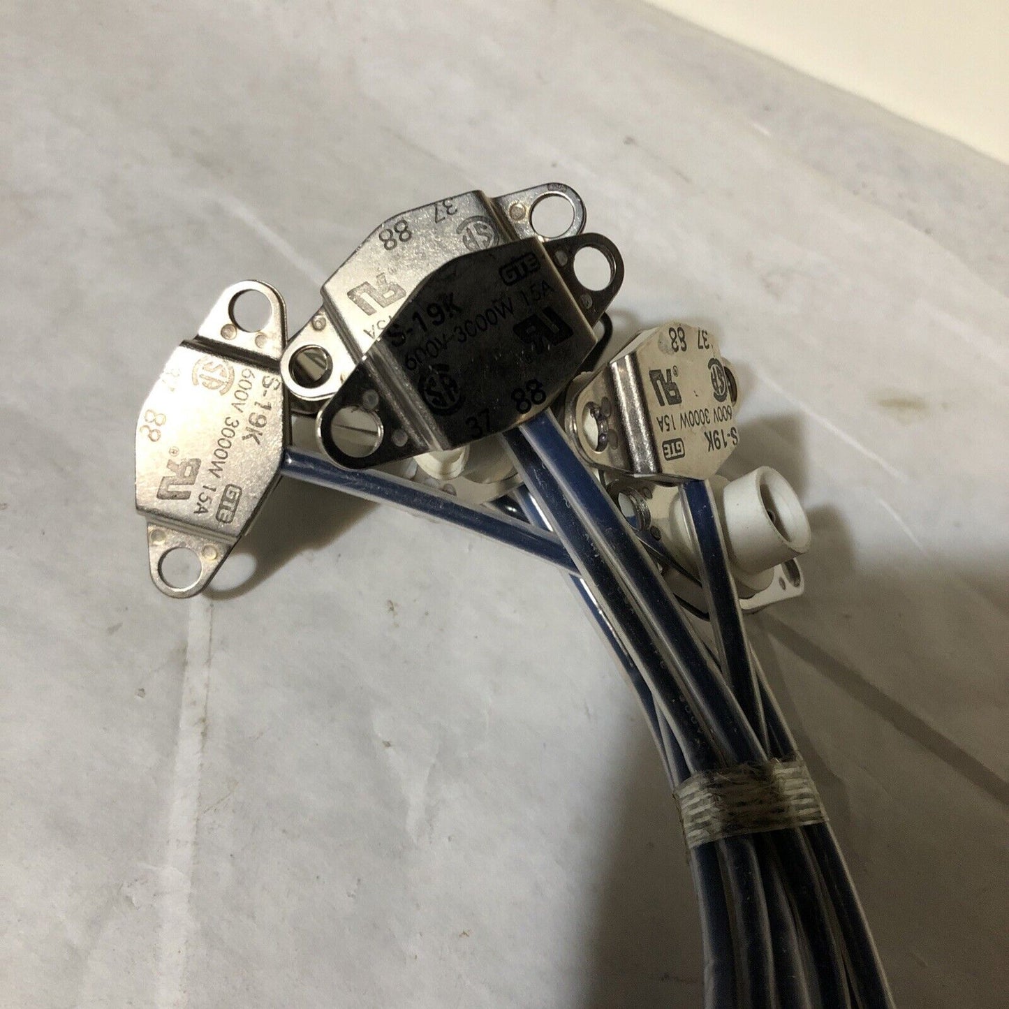 New Lot 10 Gte Lamp Holders S-19K S19k 600 V 3000 W 15 A ,Bv
