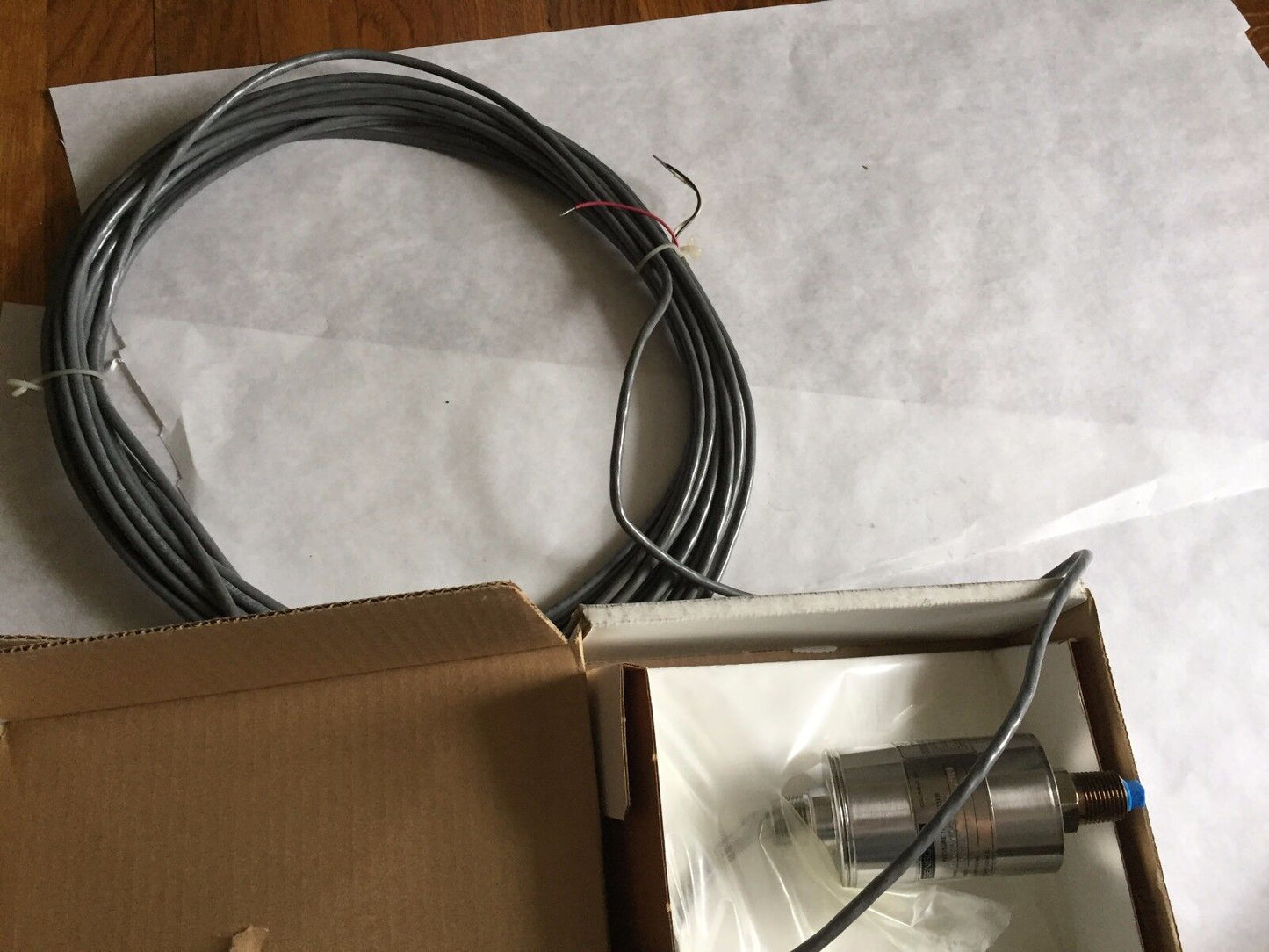 New Sensotec 811-Fma/1042-04-03 Pressure Transmitter,Eg