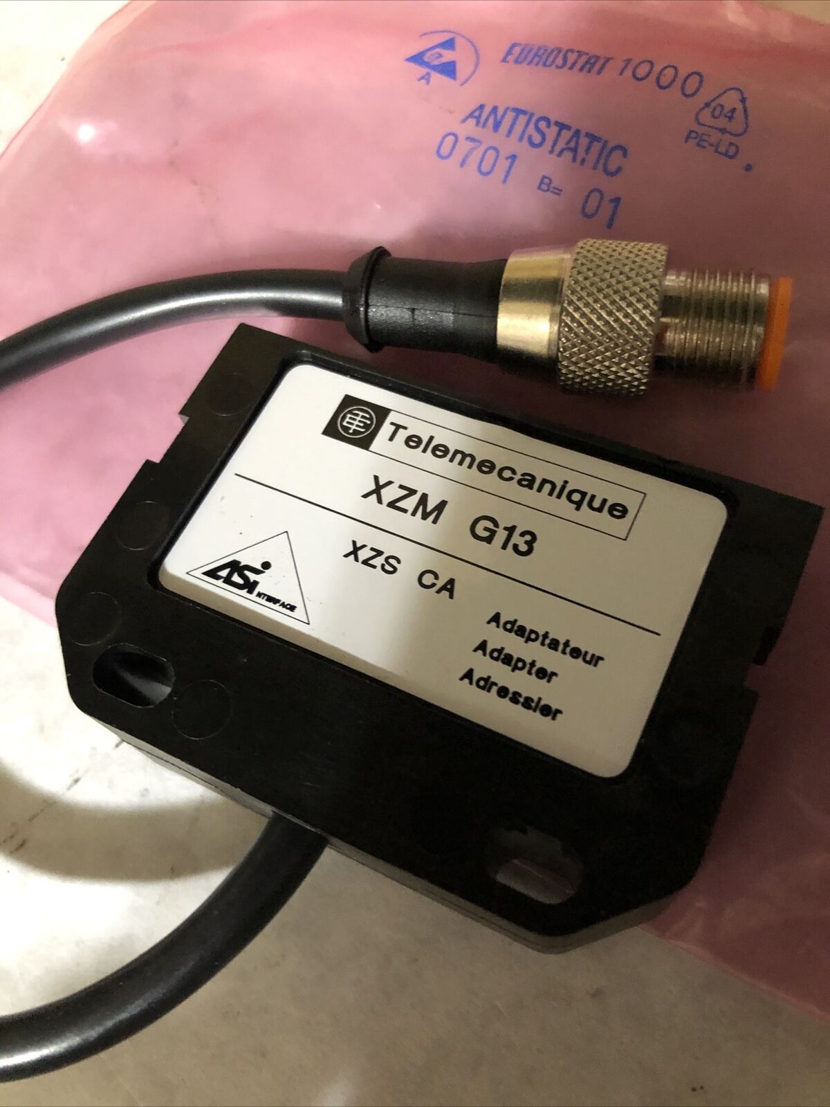 New Telemecanique Xzm G13 008203, Xzs Ca ,Fc