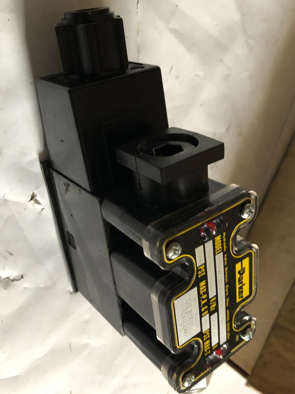 Parker Hannifin D1vw20bvych56 75,D1vw20bvych56-75 Directional Control Valve,Bt