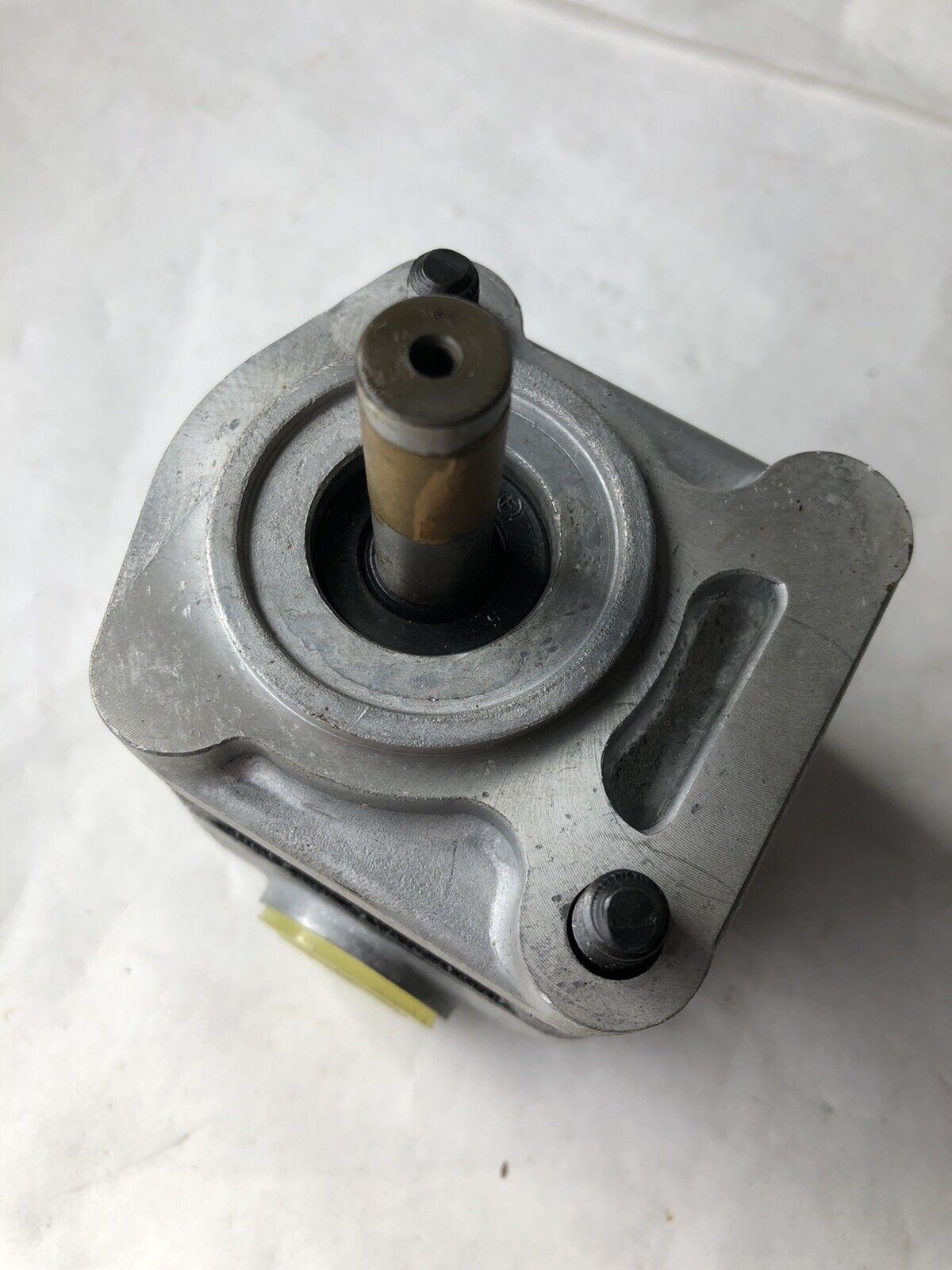 New Shimadzu 068.3 Hydraulic Gear Pump, G010, 2.3L588,102-2,Ax