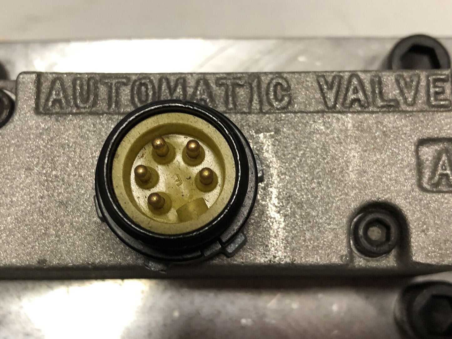 New Automatic Valve 413 D87s39ds3aa4 Solenoid Valve A7201-Aa 120V,Eg