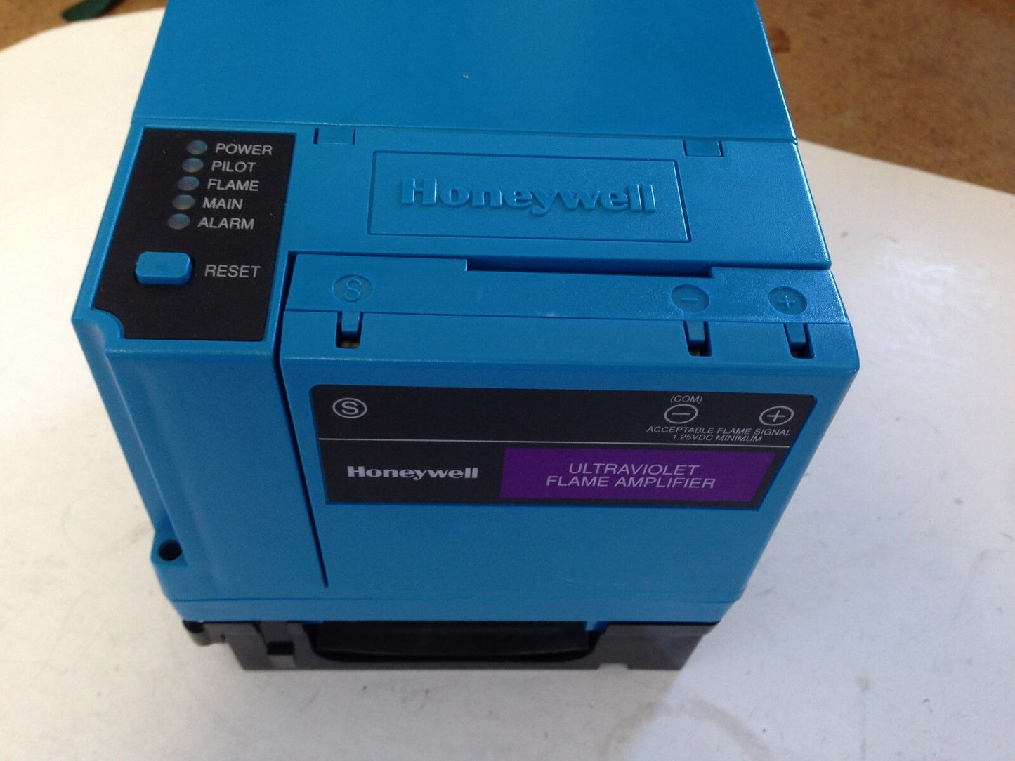 Honeywell Rm7840 L1018, Burner Controlst7800a1039,R7849a1023,Q7800a1005, Ei