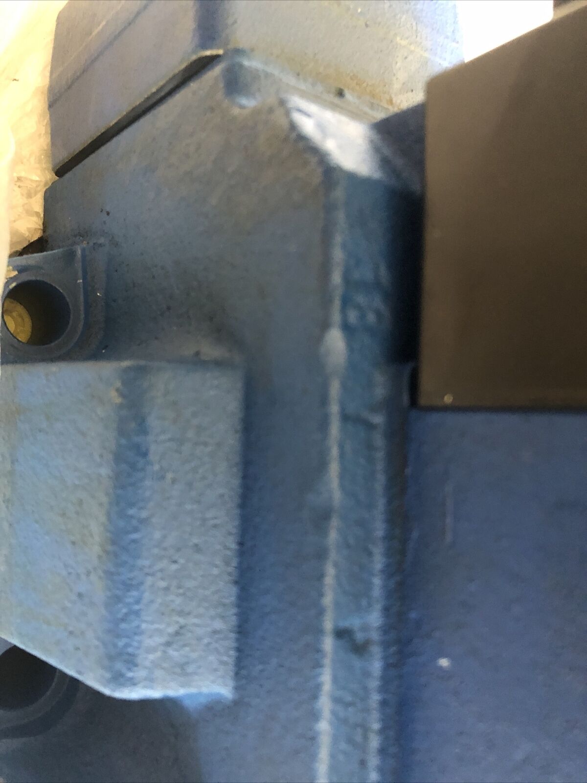 New Rexroth R900947390 Hydraulic Valve,4We6d62/Ofew110n9dk25l,R978912400,Ba