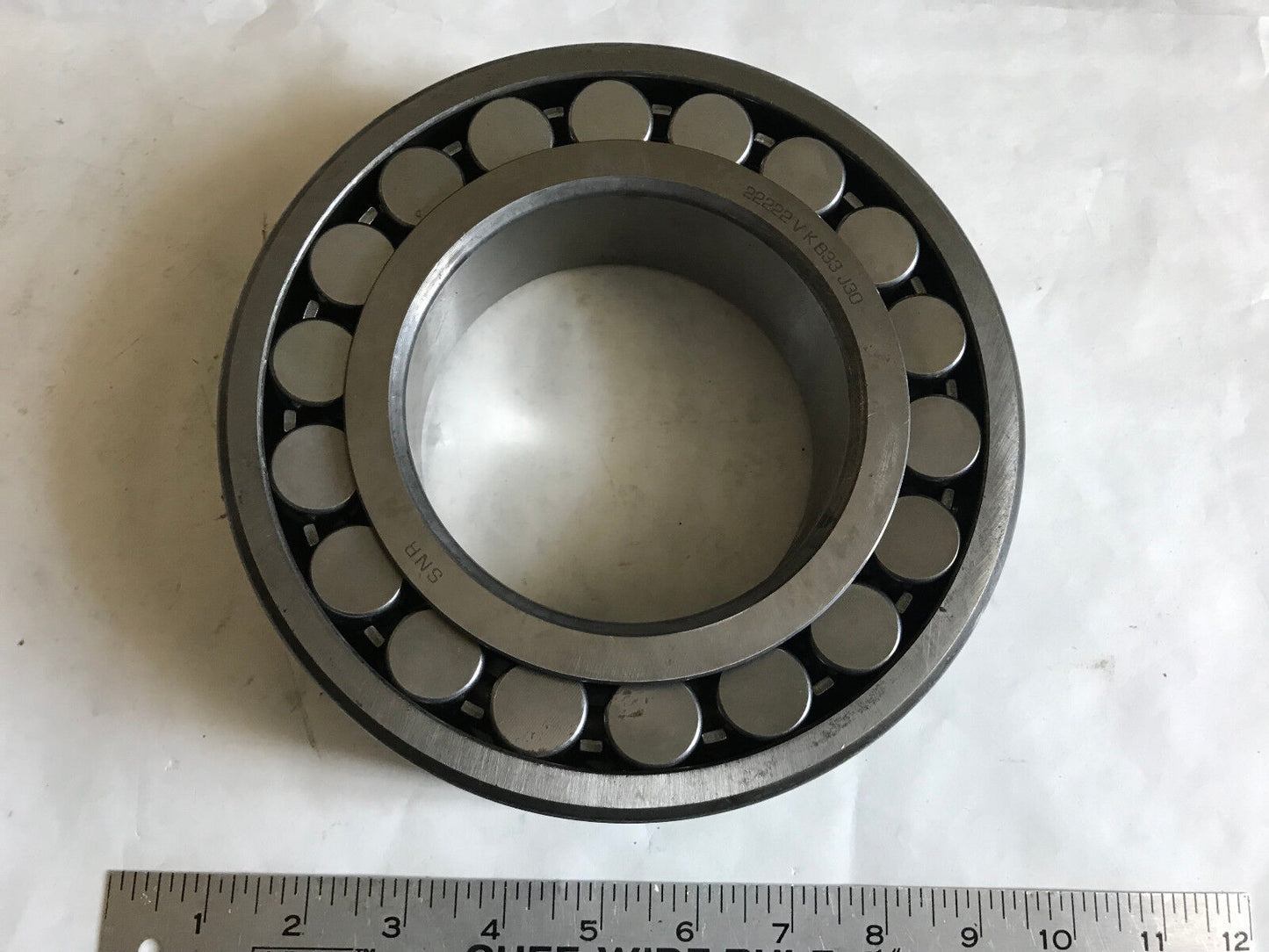 New Snr 22222 V K B33 J30 Roller Bearing 4-5/16"X7-11/16"X2",22222 V K B33 ,Sr