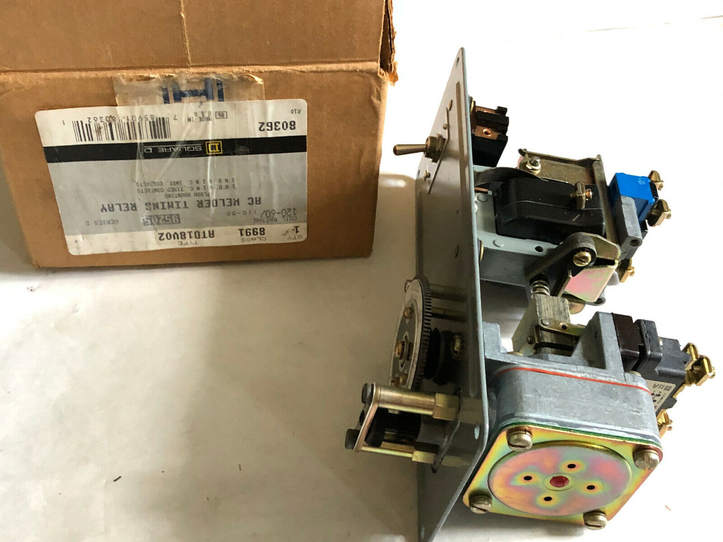 New Square D 8991,At018v02,Timing Ac Welder Timing Relay 120Vac,8991-Ato18v02,Se