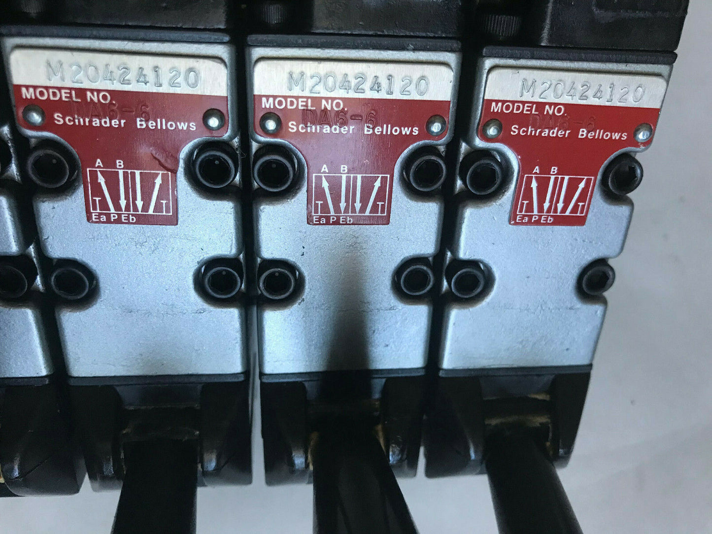 Schrader Bellows Da6-6 Valve Mainifold,Lever Operated 1/4" Npt M20424120,Sd