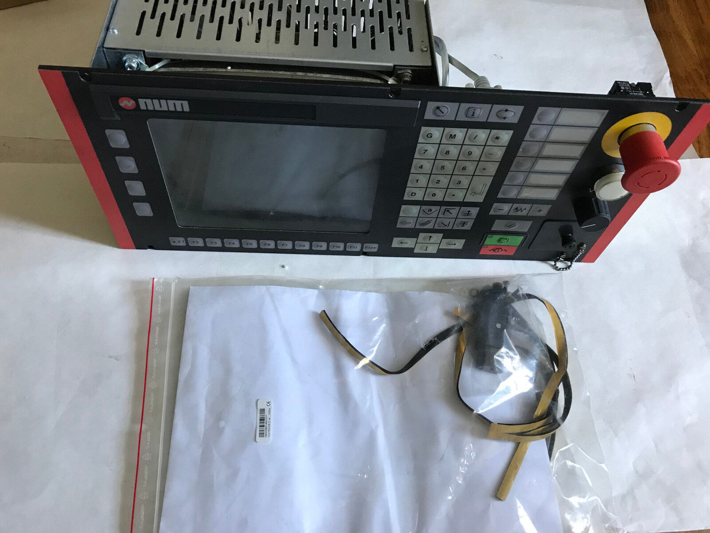 Num 0213-010-935 Operator Interface Crt 9" Monitor 0206 203 638 65040-000A,Ax