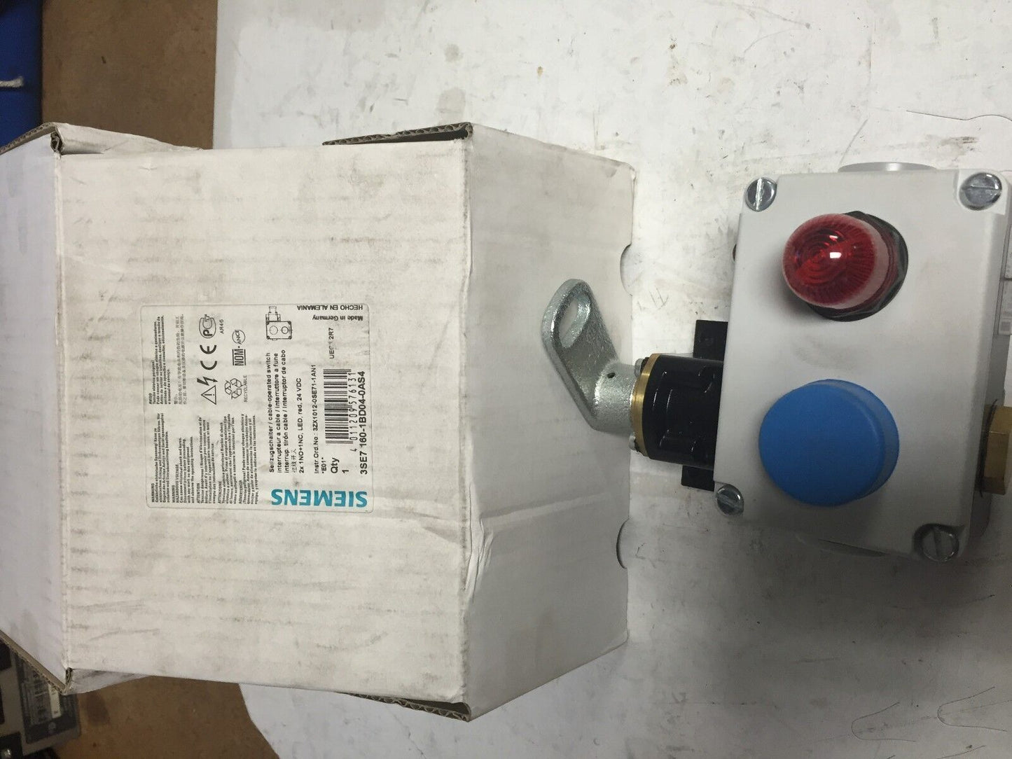 New Siemens 3Se7 160-1Bd04-0As4 Limit Switch 3Se71601ae000as5,Ak