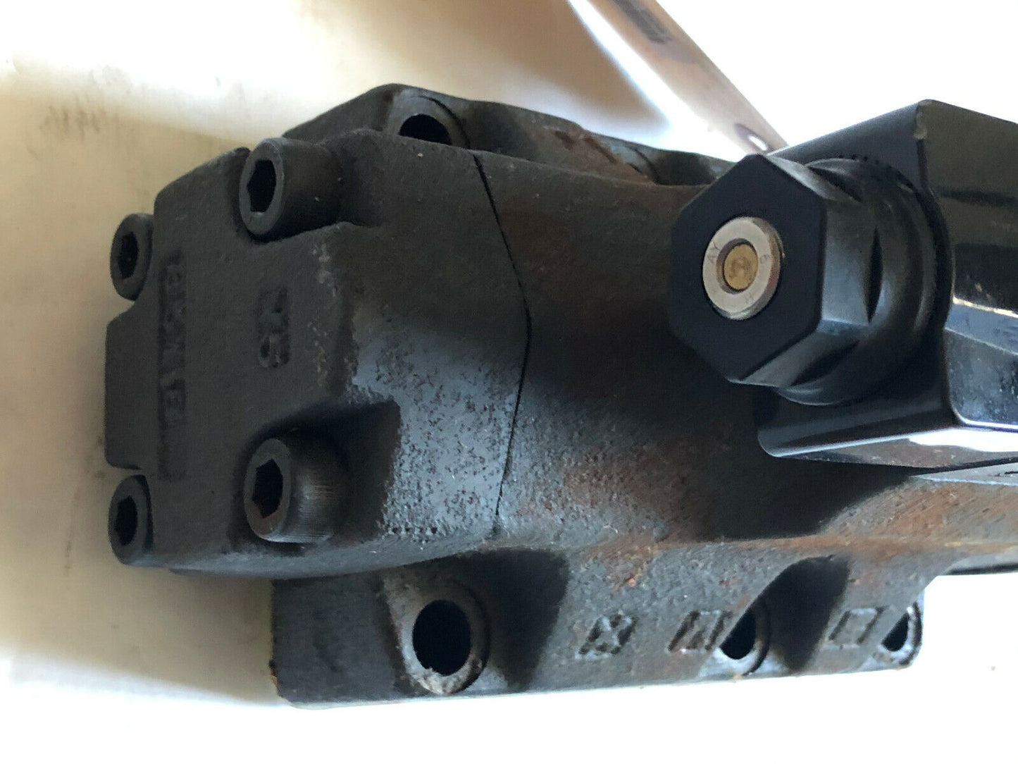 New Yuken Dshg-06-3C2-T-A100-53 Selector Valve,Dshg06302-Ta10053,85126,8714E,Tn