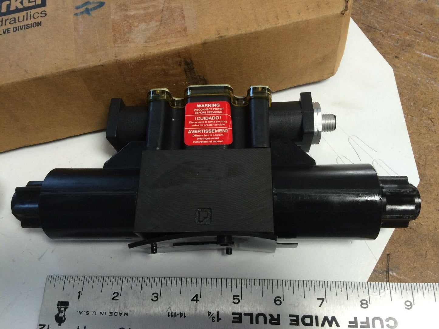 Parker D1vw004cnjglmj7y 82 Hydraulic Solenoid Valve,D1vw004cnj 24Vdc,3000-Psi,Su