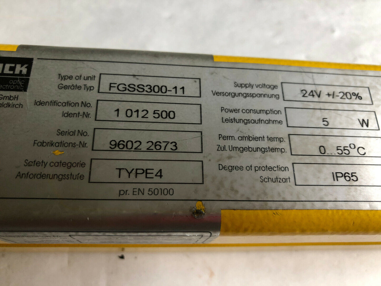 Sick Fgss300-11, 1 012500 Maihak Light Curtain Sender 24V +/-20% 4W,Bw