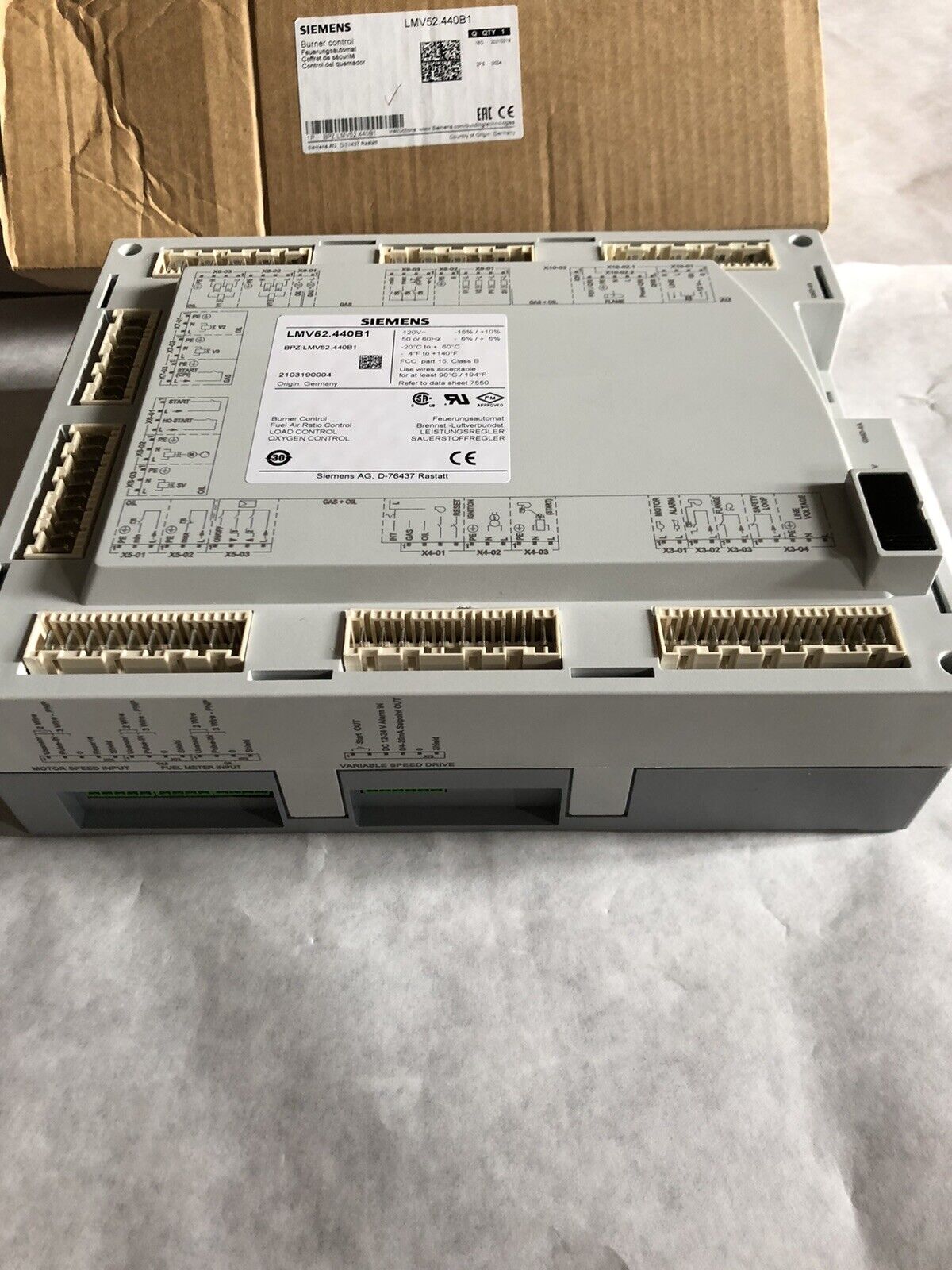 New Siemens Lmv52.440B1,Lmv52.440B1 Burner Control Fuel Air Ratio Control,Bm