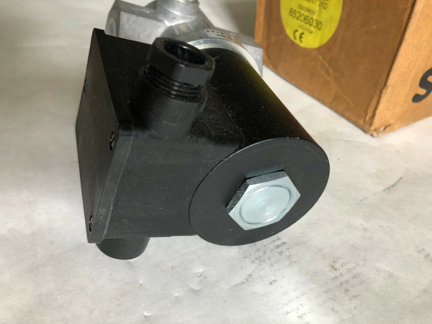 New Krom Schroder Vg 20 R02nt31d Solenoid Valve,85206030/D18.98-19002 ,Ck