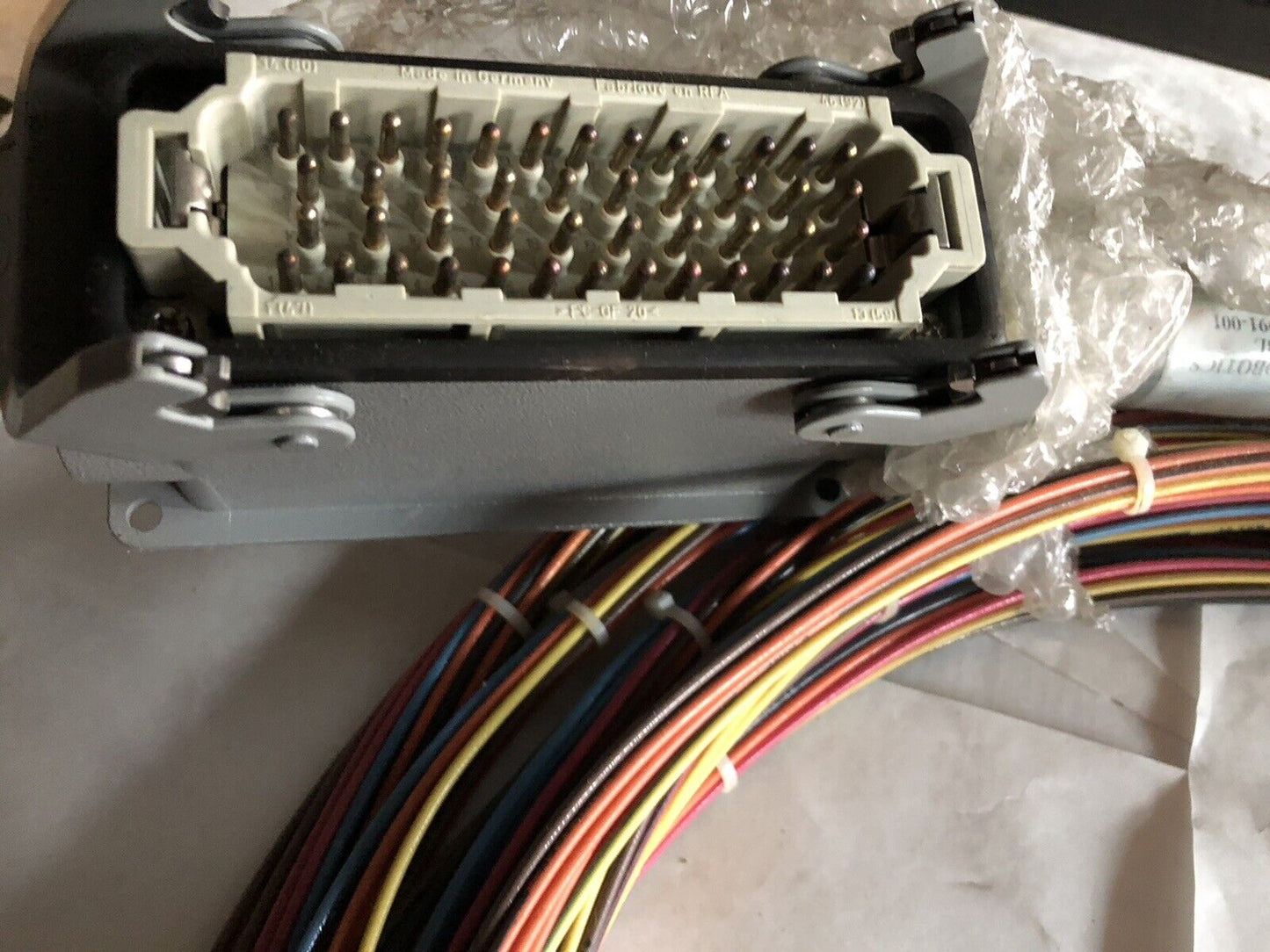 New Fanuc Robotics De-2015-991-001, P.O # 351562 Empir Rev B Connection Cable,Ew