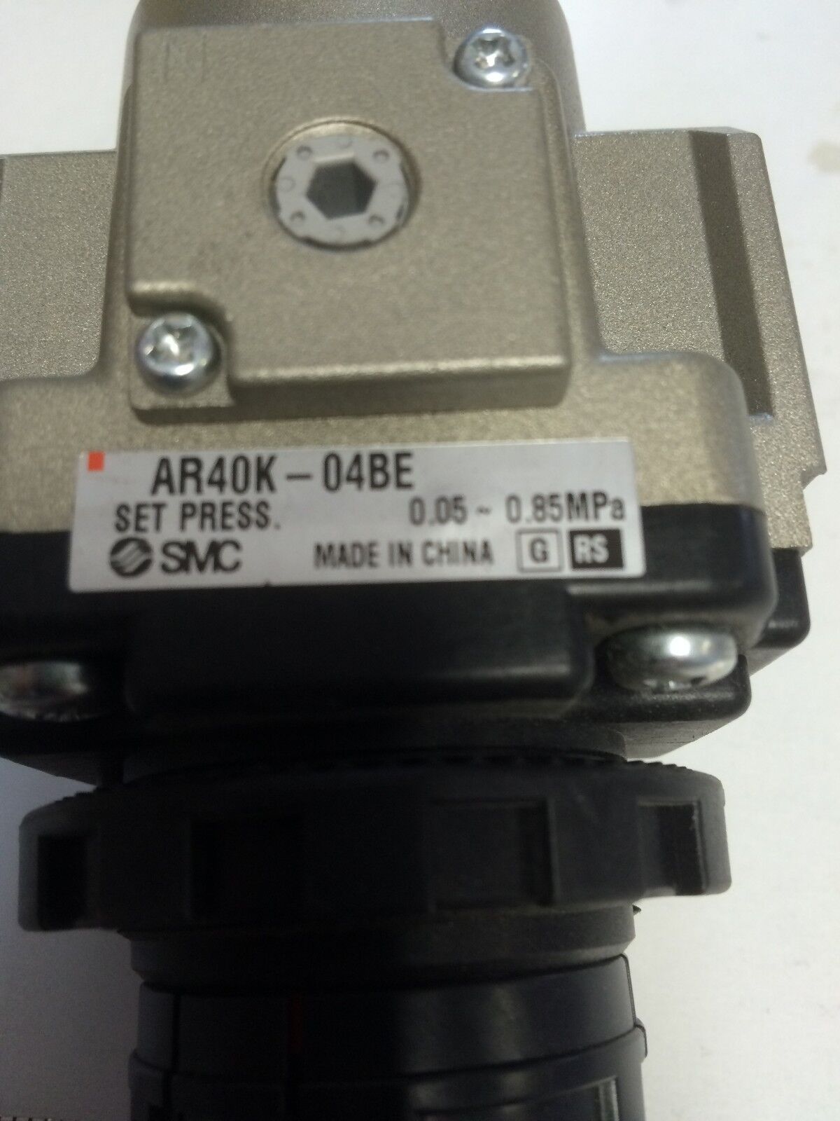 New 1/2” Npt Smc Ar40k-04Be Pneumatic Regulator,Br