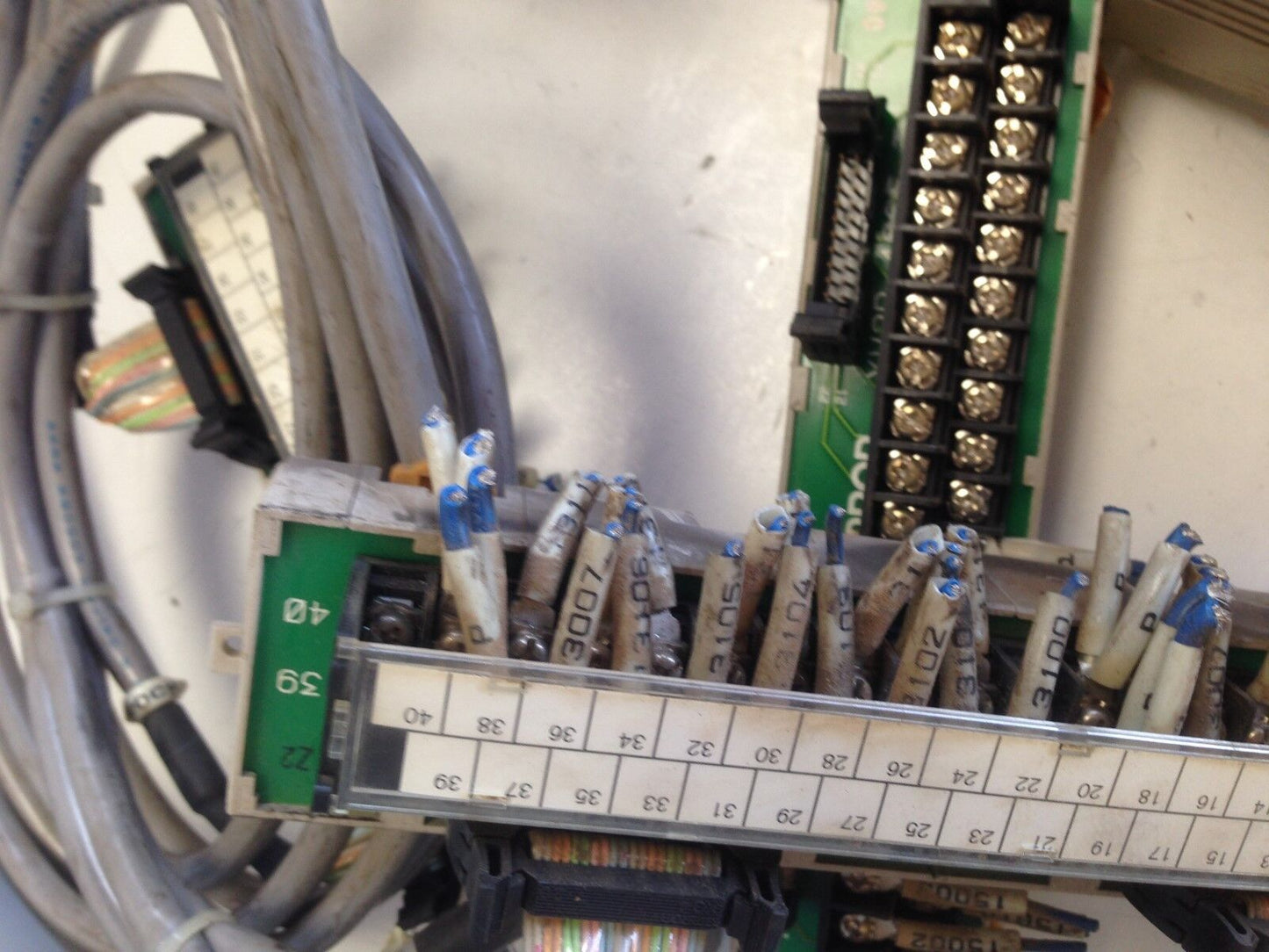 Omron C200hg-Cpu43-E,C200h-Id215,C200h-Oc225,Pa204,Srm21-V1,Id215,Od215,Oc225,Fc