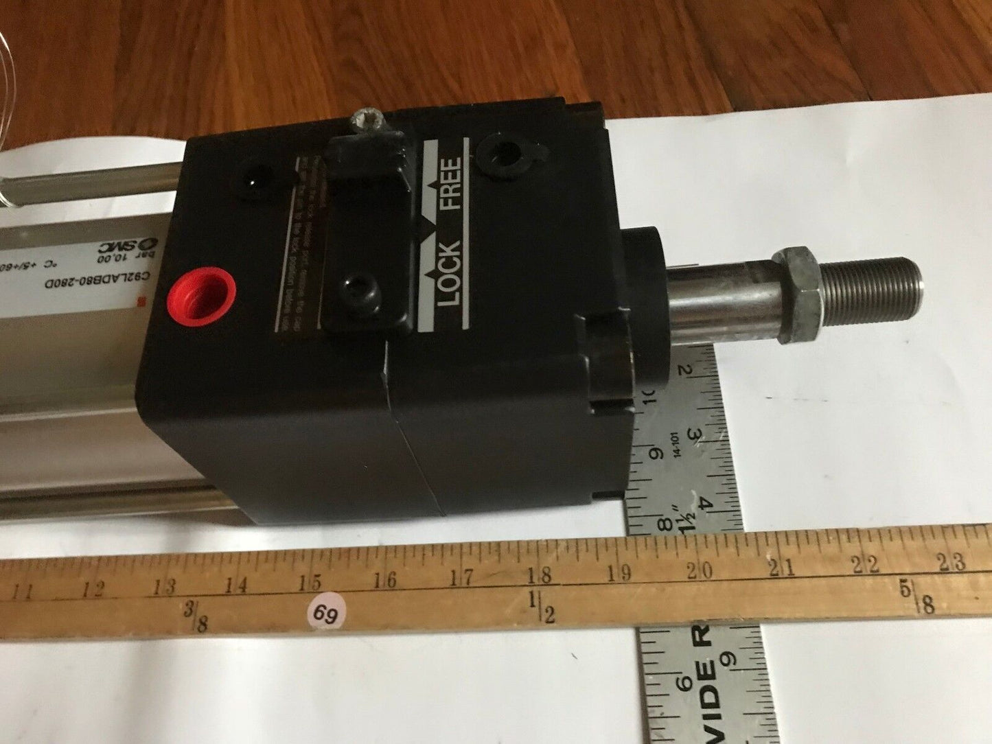 New Smc C92ladb80-280D Pneumatic Cylinder With C92la80-Da Lock,Bb