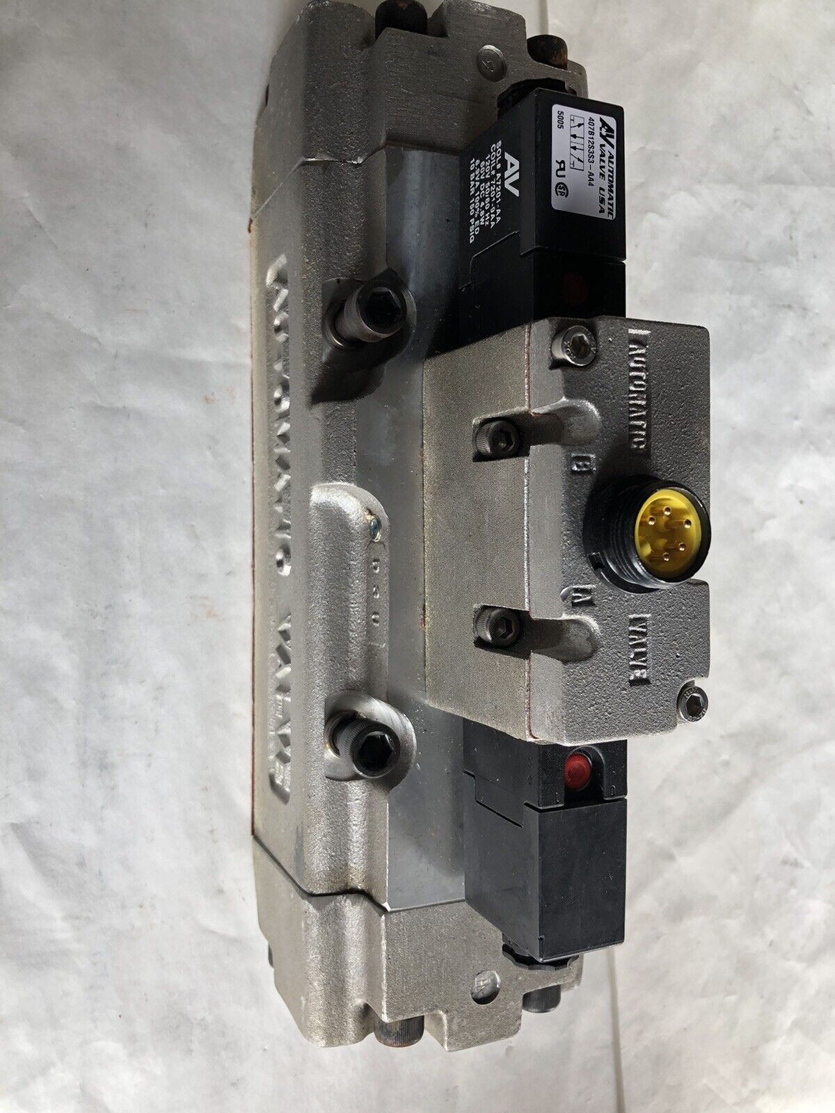 New Automatic Valve 407B12s3s3-Aa4 Av Weather-Proof Solenoid A7201-Aa,120V,Aj,Ev