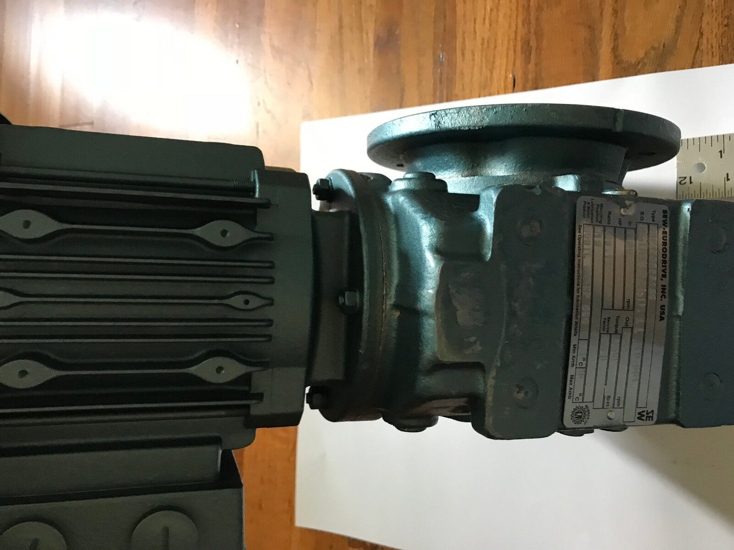 Sew-Eurodrive Drs71s6,Saf47drs71s6 Gearmotor .33Hp 1100Rpm 230Yy/460Y Cont,Ae