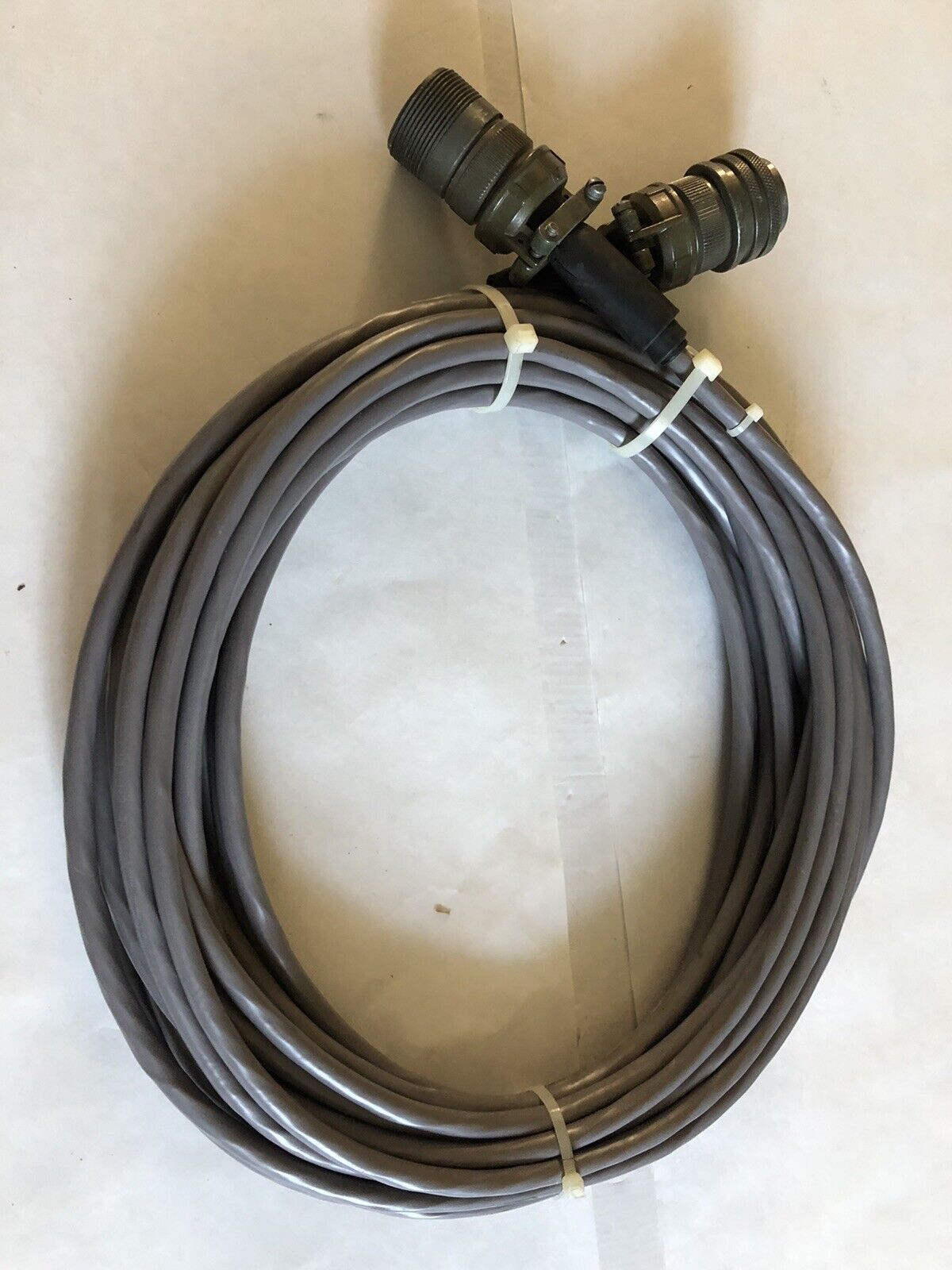 New Intercon Robotic/Machine Cable Assembly Cordset 26588,Ev