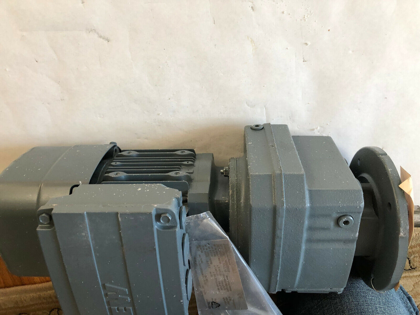 New Sew Eurodrive Rf37 Drs71s4be05hf Ac Gearmotor,Rf37 Inverter Duty,Sj