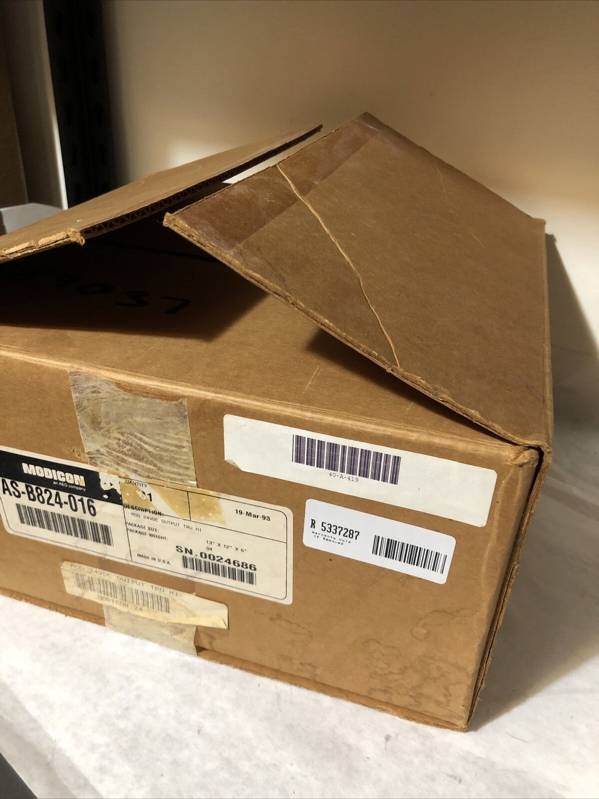 New Schneider 16Point True High 24Vdc B824,Aeg As-B824-100 Rev A,As-B824-016,By