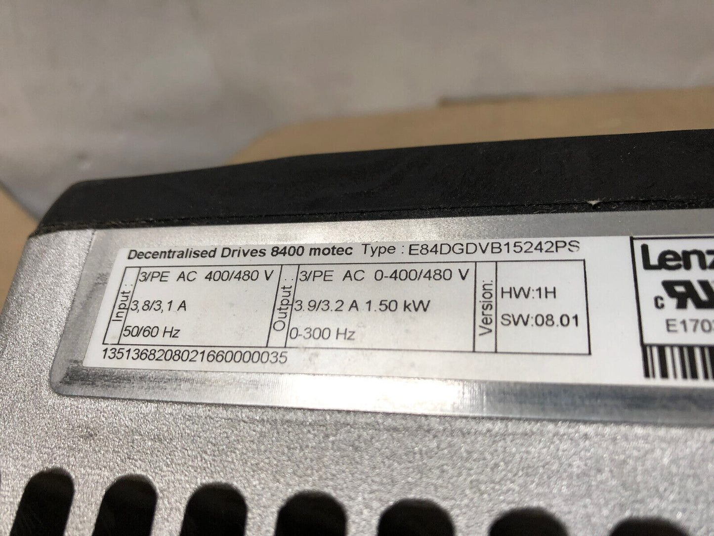 New Lenze E84dgdvb1524ps Inverter Drive Unit. 1.5Kw 3/Pe Ac 400/480V,3.8/3.1A,Ac