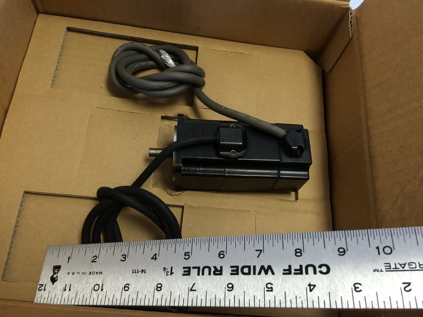 New Sanyo Denki P50b05010dbe00 Bl Super P5 Ac Servo Motor,100 W,200 V,1.1 A,Bq
