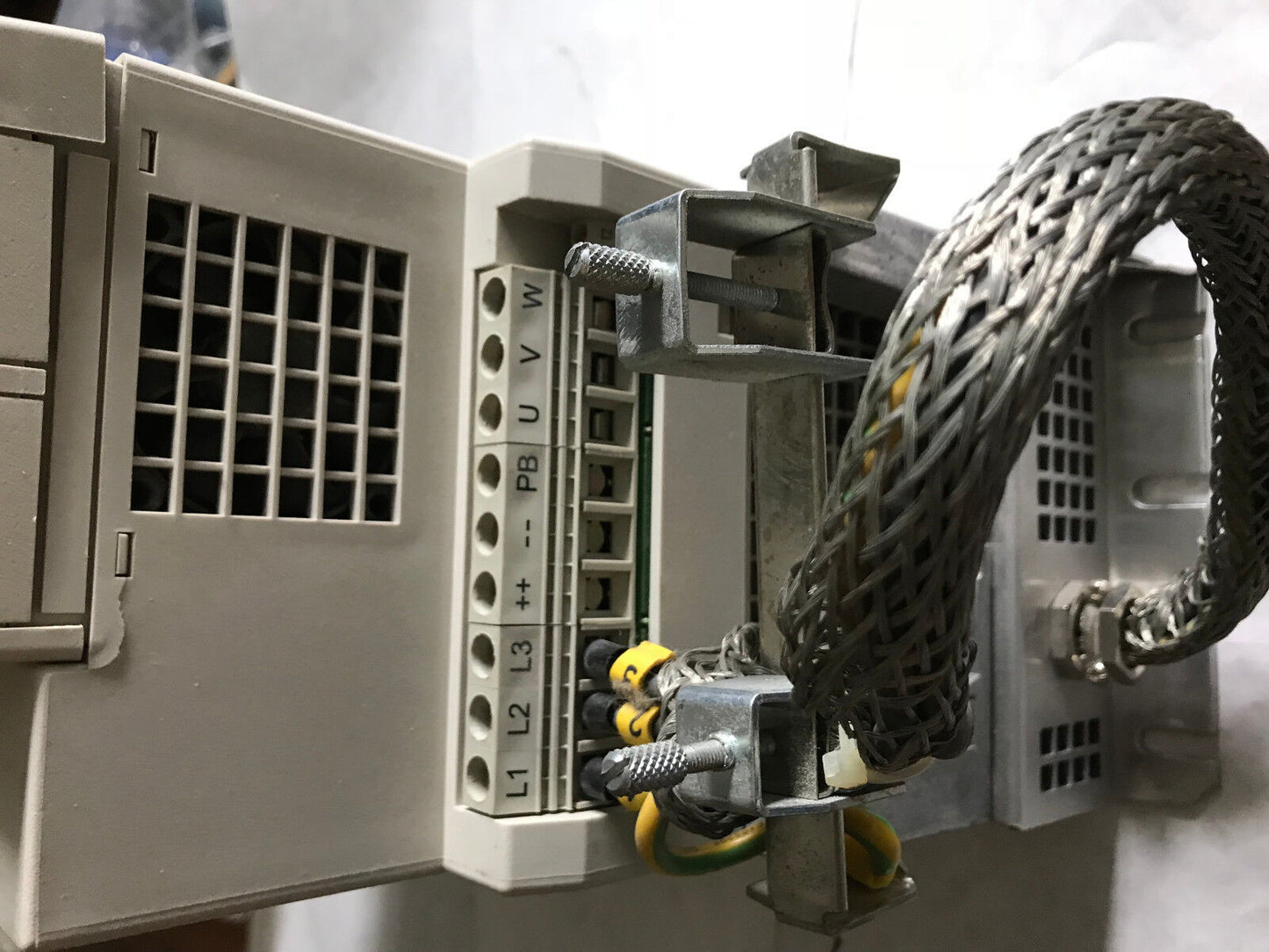 Keb Combivert Ac Drive 3Ph 440V 26.5A 15.F5.C3e-Y40a Ver-1.0 15.F5.C3e-Y4oa,Ag