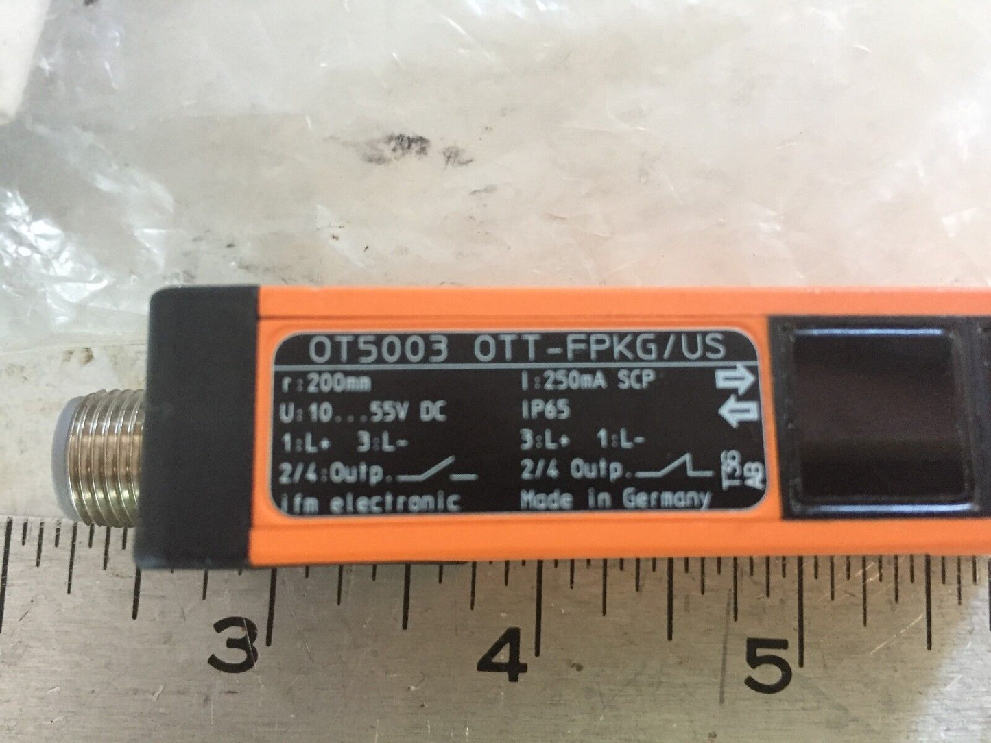 New Efector Ot5003 Ott-Fpkg/Us 100-Ipf Photo Electric Sensor 10-55 Vdc Pnp,Ag
