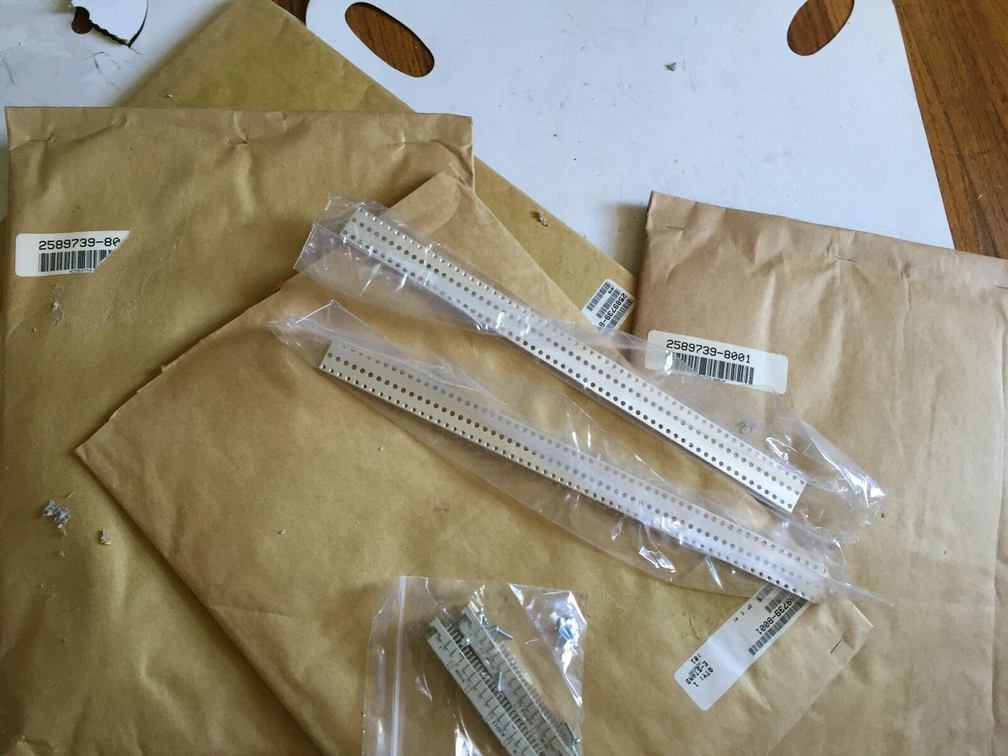 New Siemens 2589739-8001,Erni 913158 Support Rail P2 9Slot 575,Ew