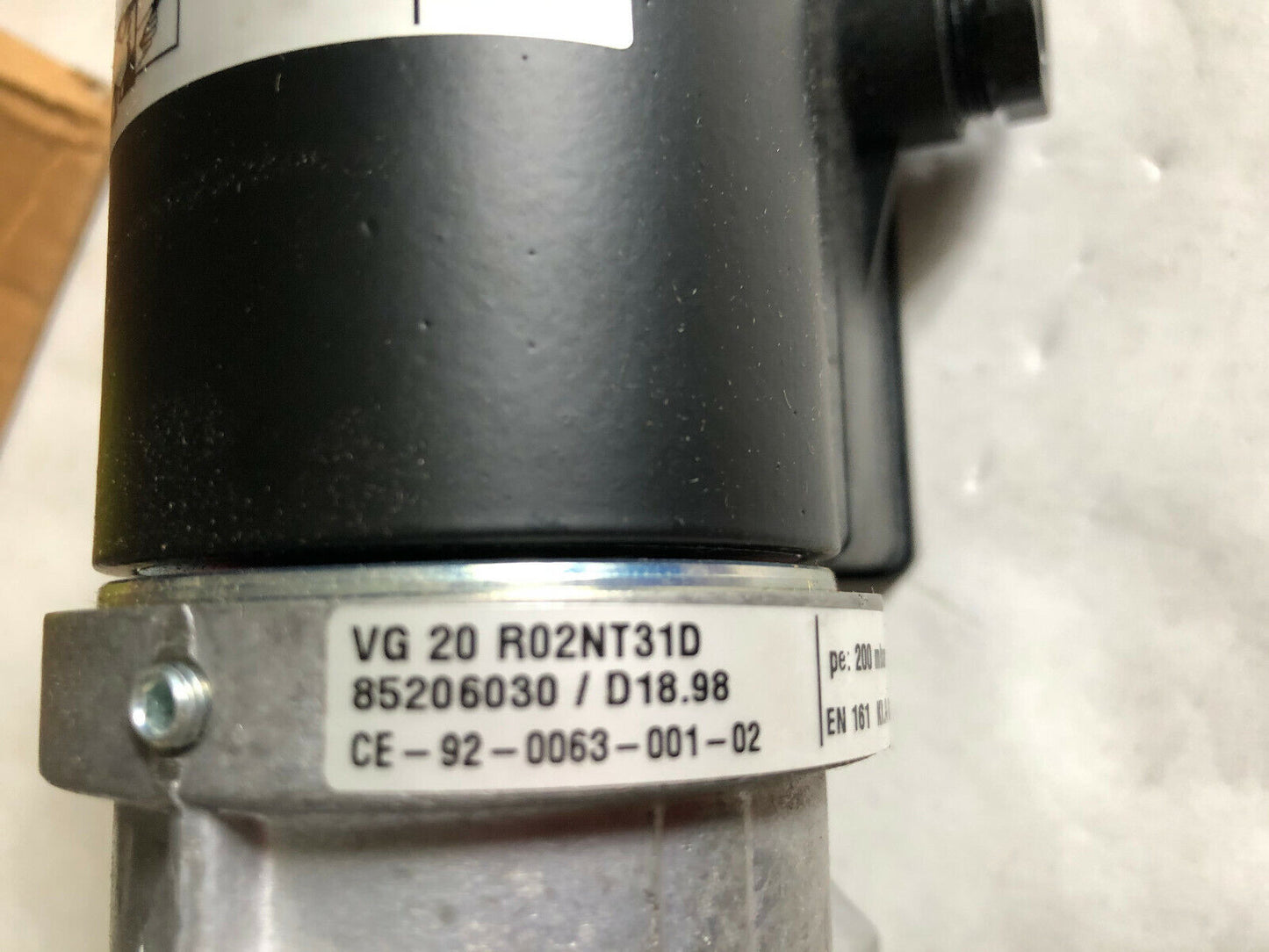 New Krom Schroder Vg 20 R02nt31d Solenoid Valve,85206030/D18.98-19002 ,Ck