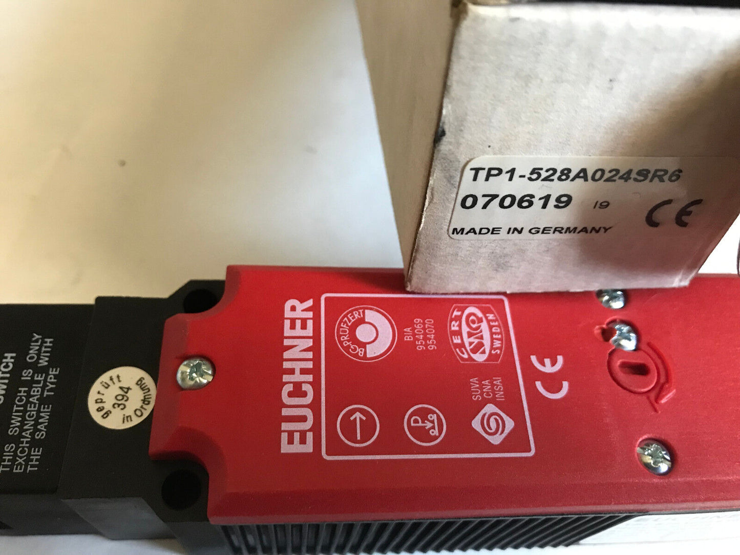 Euchner Tp1-528A024sr6,528A024sr6,070619 Mechinical Safety Interlock Switch,Su