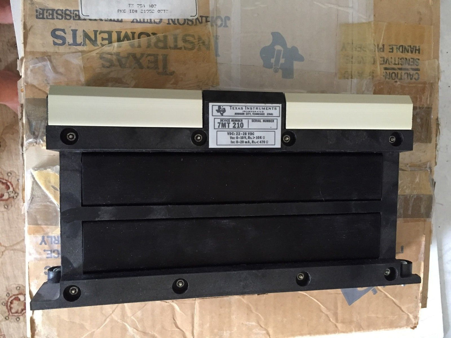 New Texas 7Mt210 Analog Output Siemens Module 28Vdc 200Va 4Channel,St