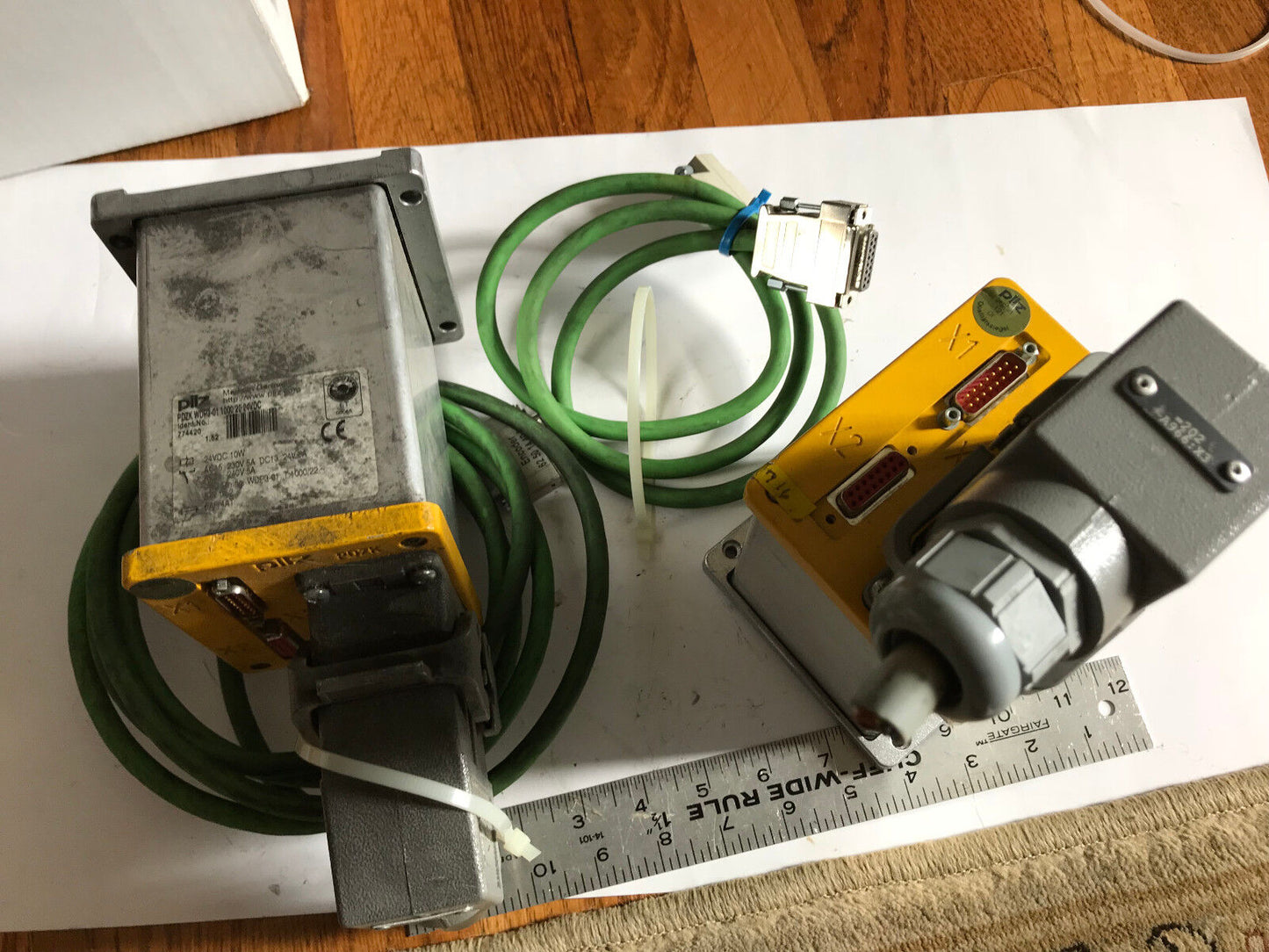 Pilz Pdzk Wdp3-01 1000/20 24Vdc Harting Pdzk Wdp3-01 Safety Relay,Em