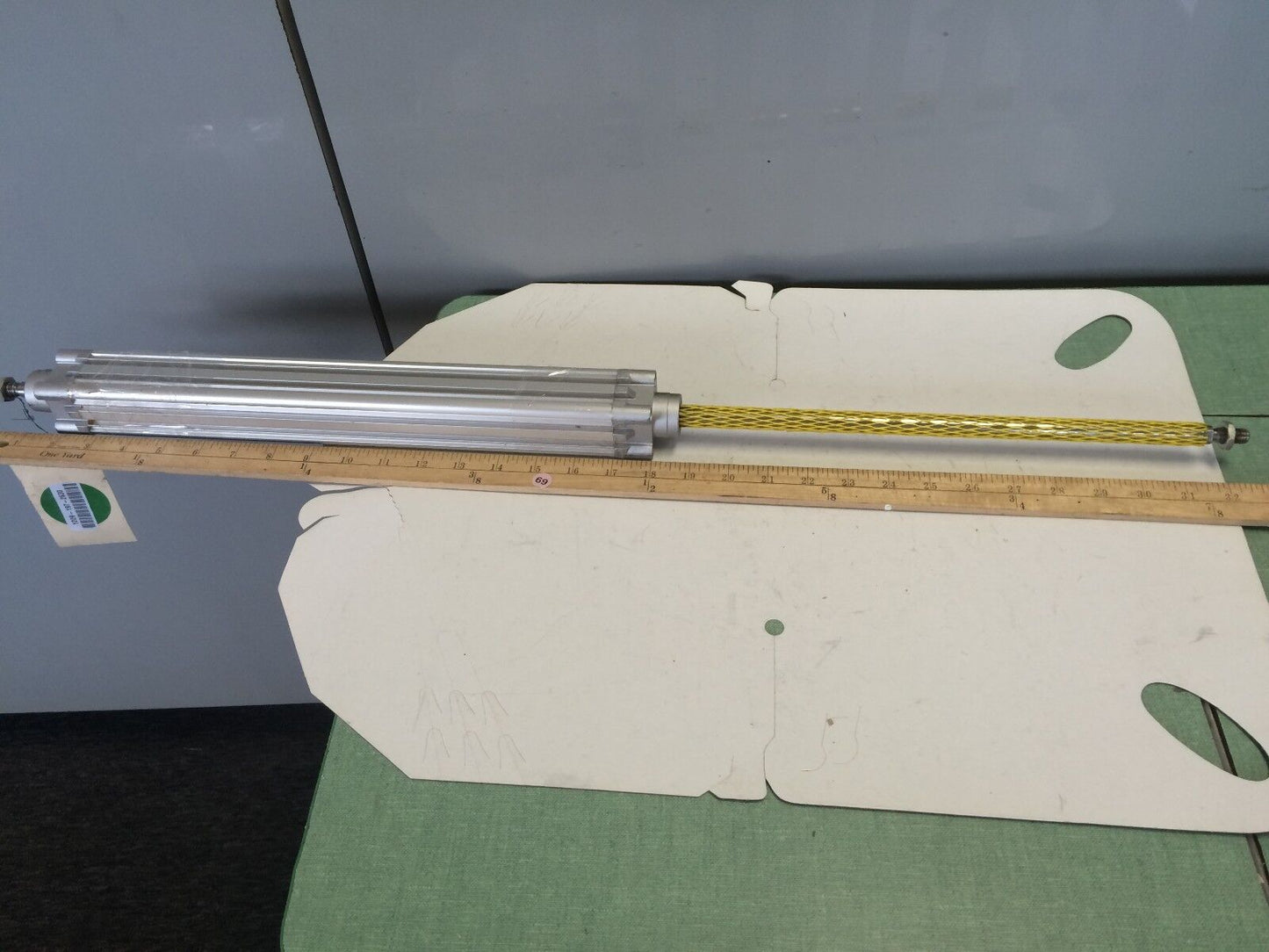 New Festo Dnc-32-320-P-A-S2 Pneumatic Cylinder,32Mmbore,320Mmstroke 1/8"Npt,Bb